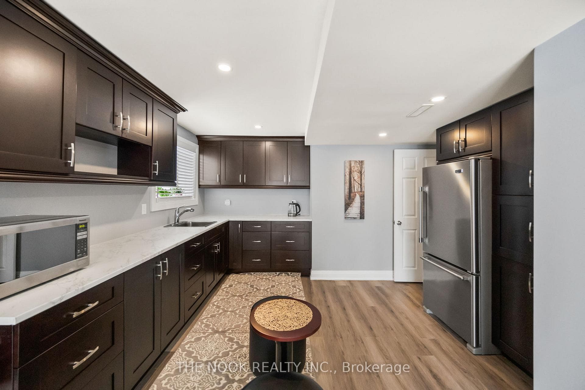 1246 Dartmoor Street photo 27