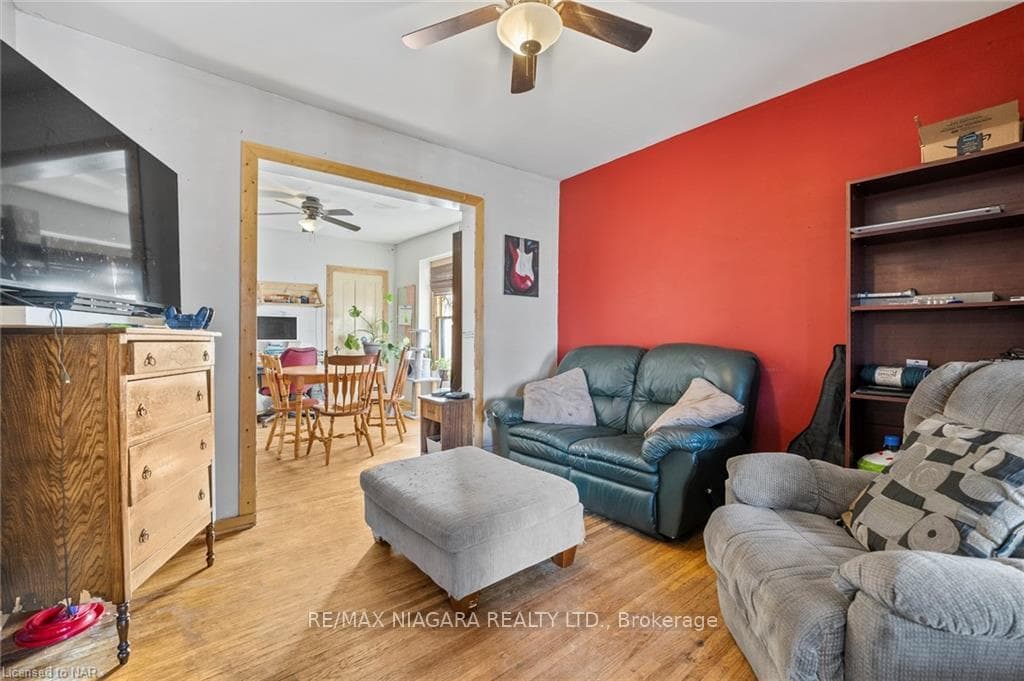 176 Lake Street photo 3