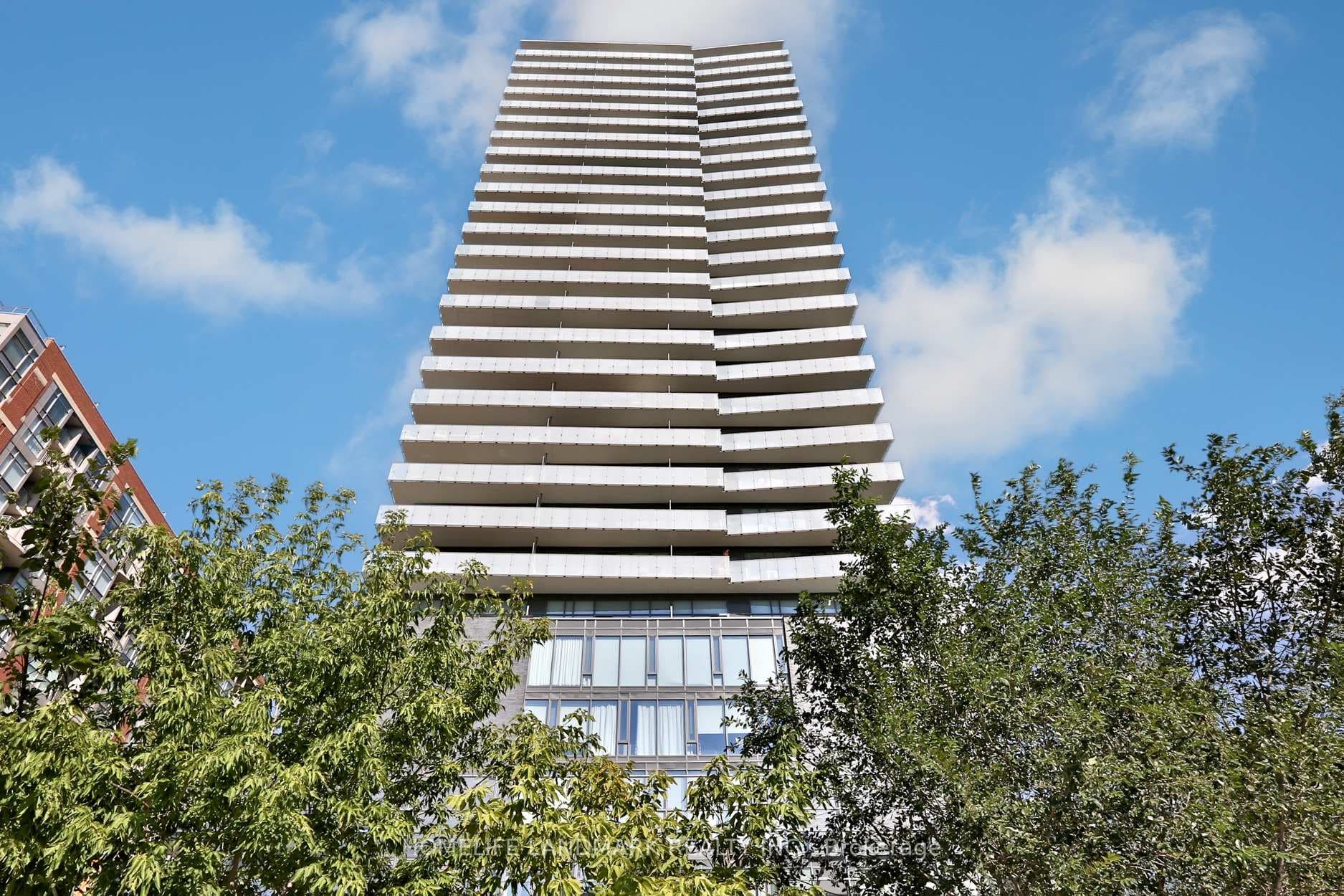 1815 Yonge Street Unit 1007 photo 17