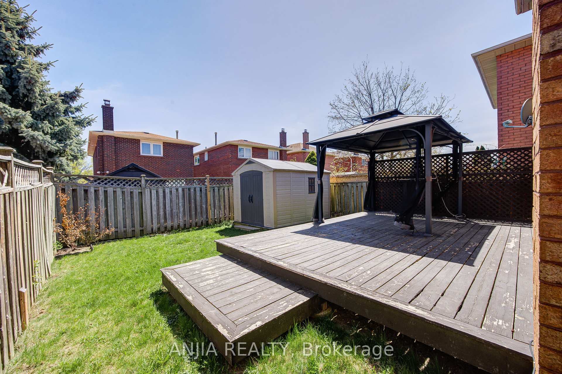 91 Dumfries Avenue photo 38