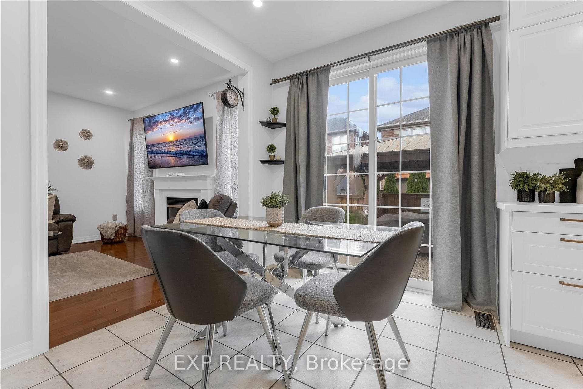 563 Fifty Road photo 9