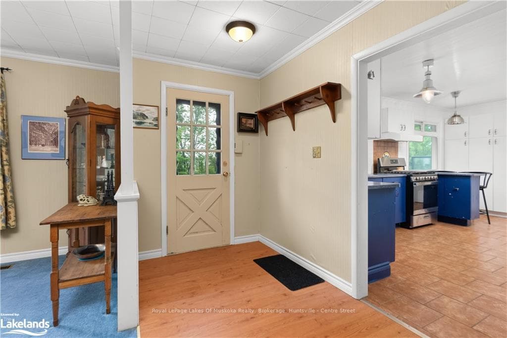 12 MAPLE Avenue photo 34