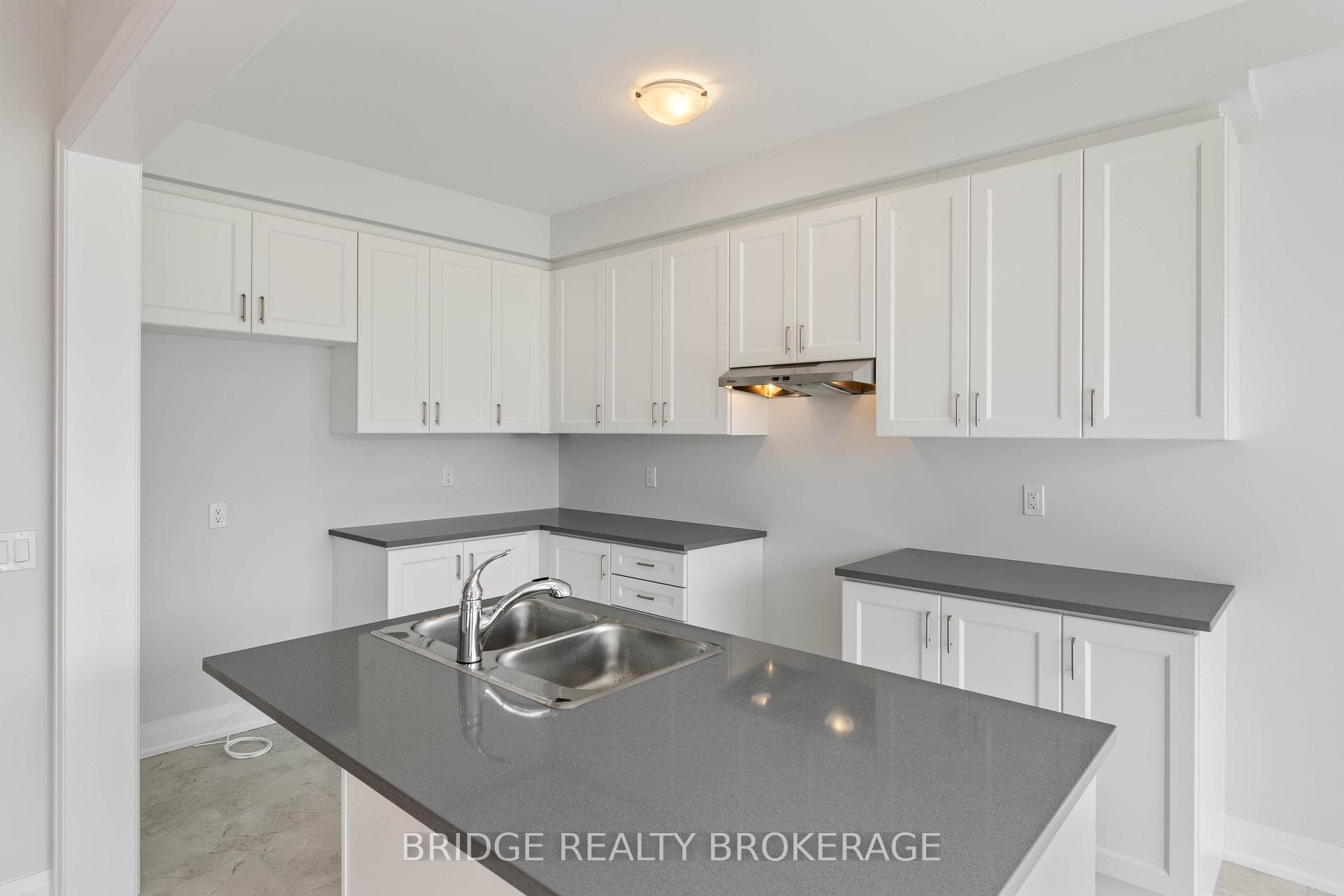 116 COLE Terrace photo 13