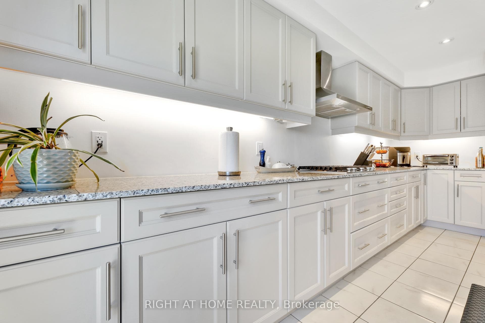 1000 Asleton Boulevard Unit 35 photo 13