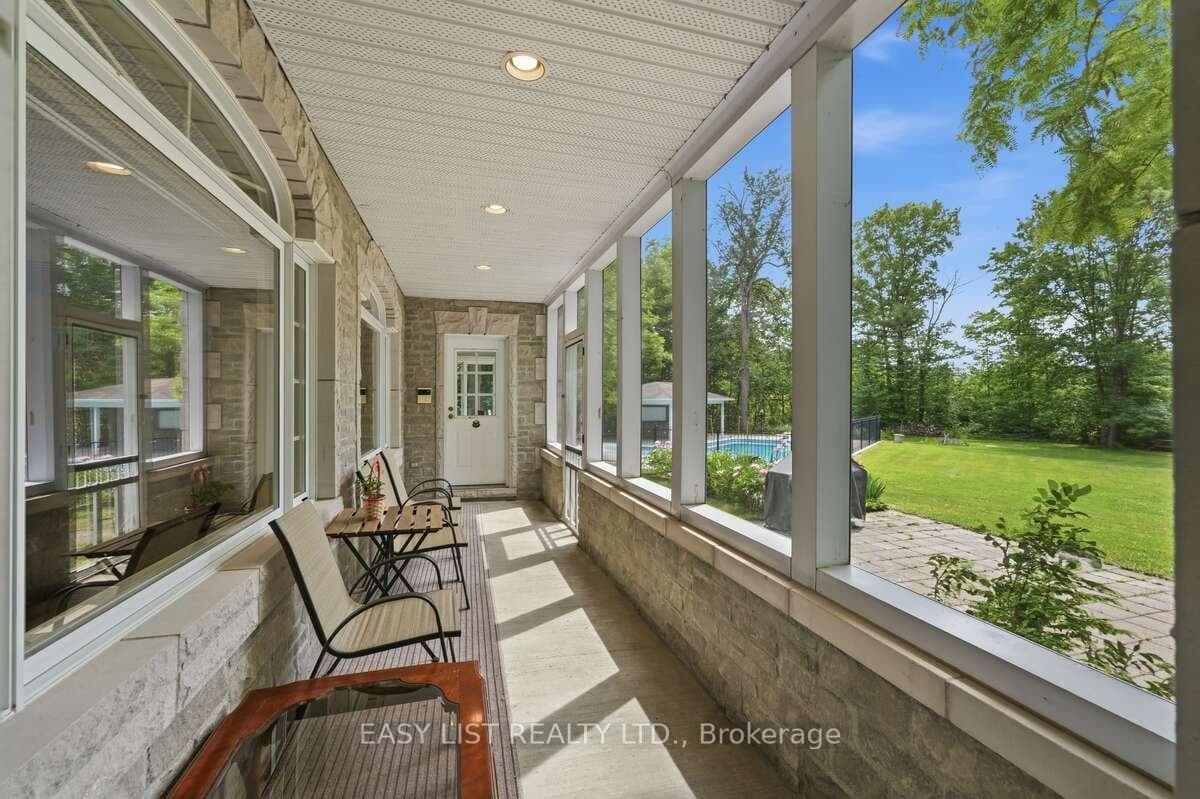 28 Marchbrook Circle photo 25