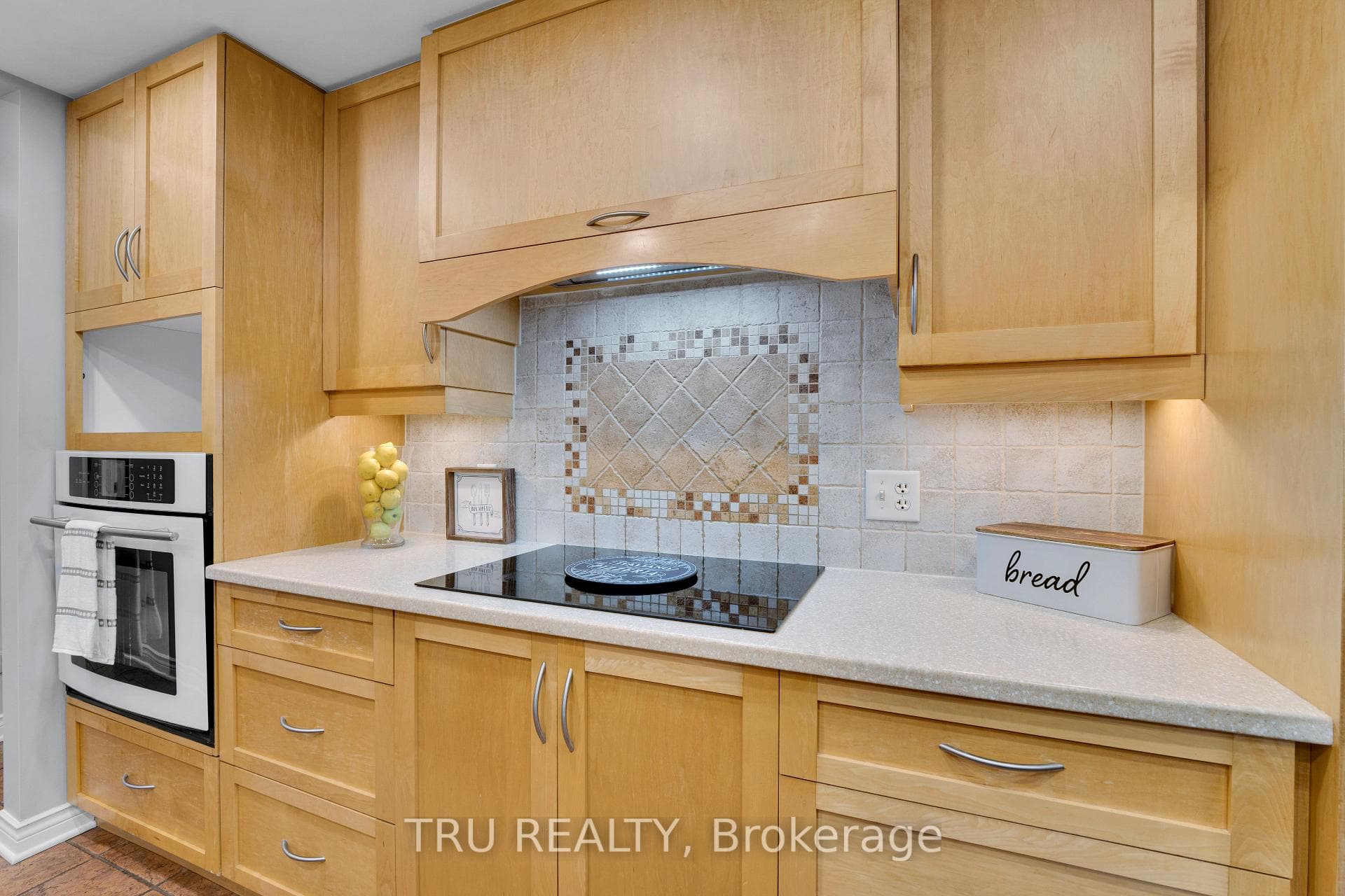 2529 MARSHWOOD Road photo 8
