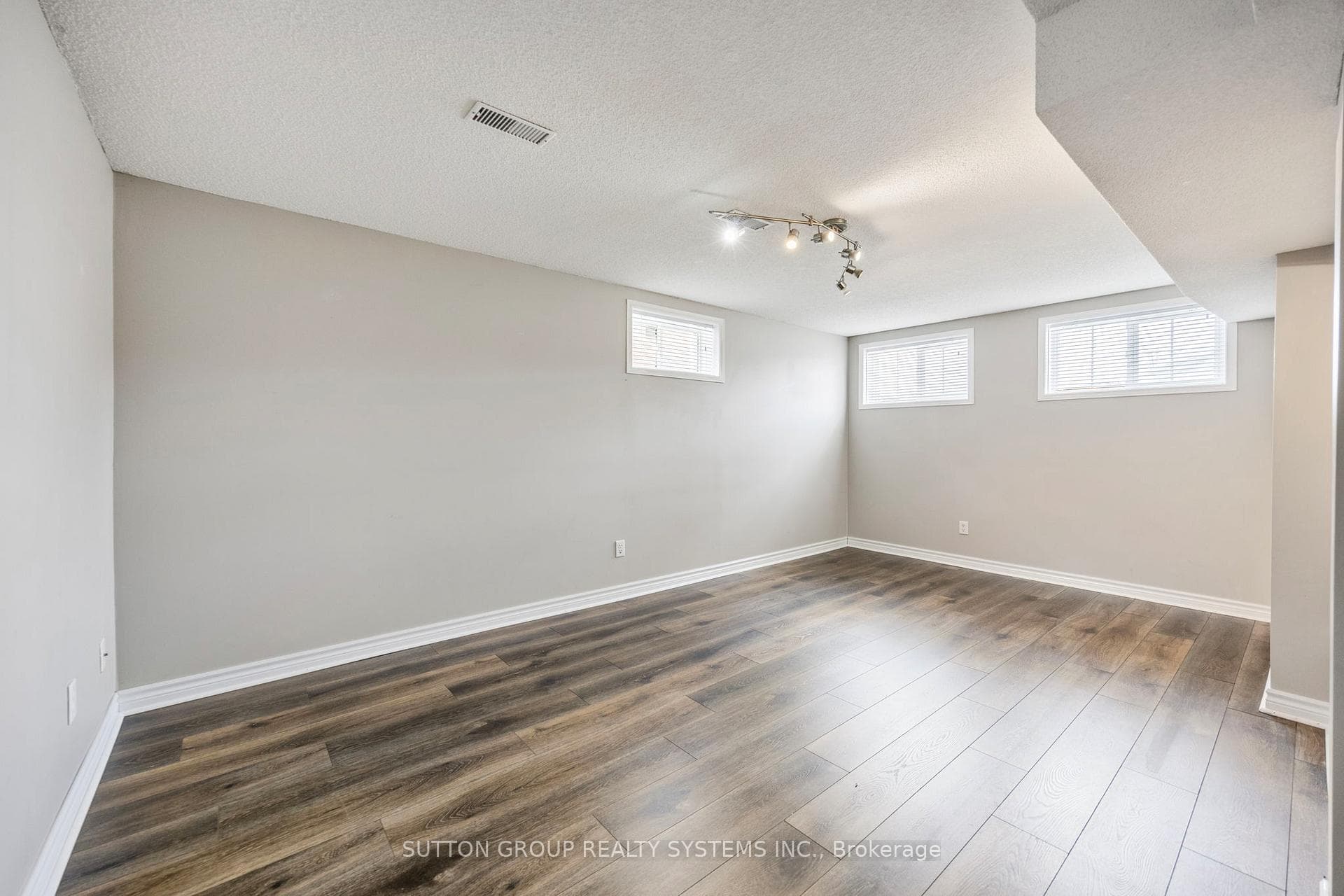 75 Coleman Drive photo 25
