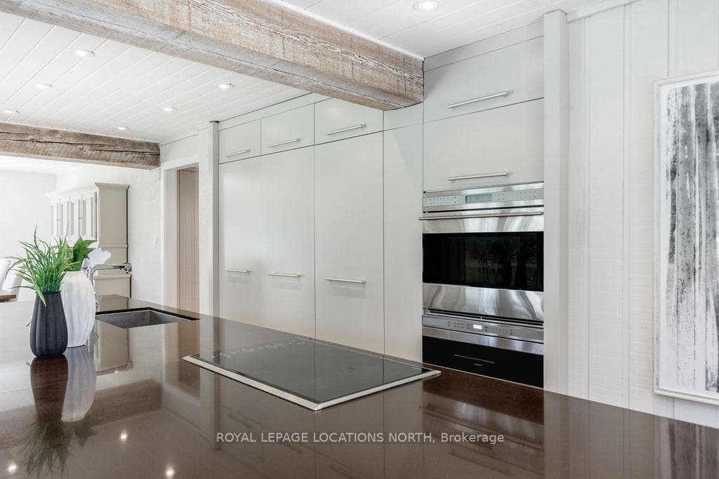 15 Newton Way photo 8