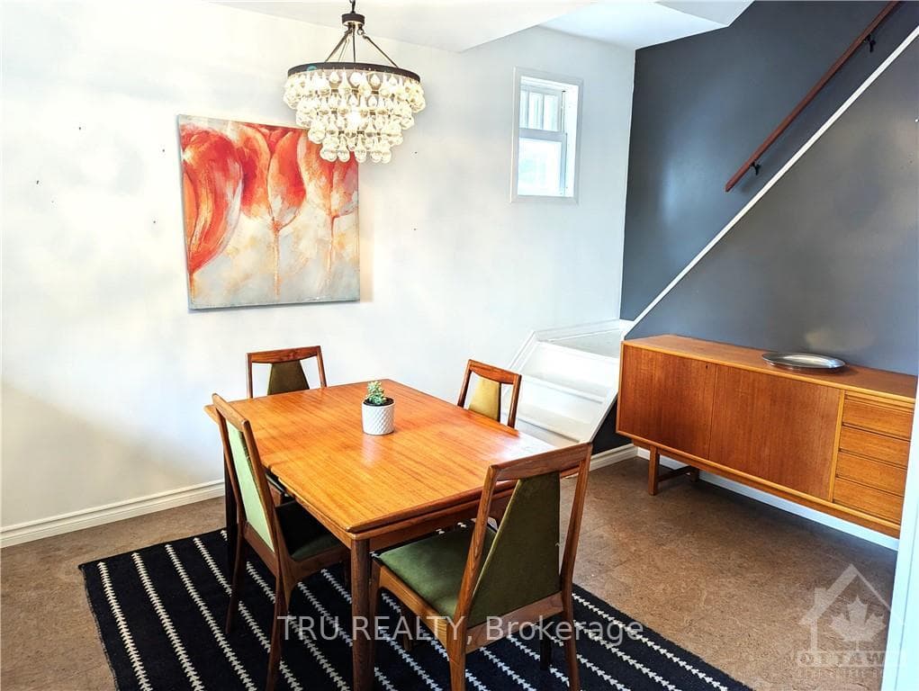 226 DONALD Street photo 12