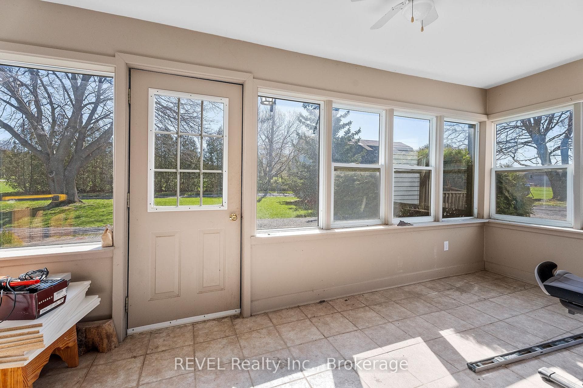 11618 Burnaby Road photo 16