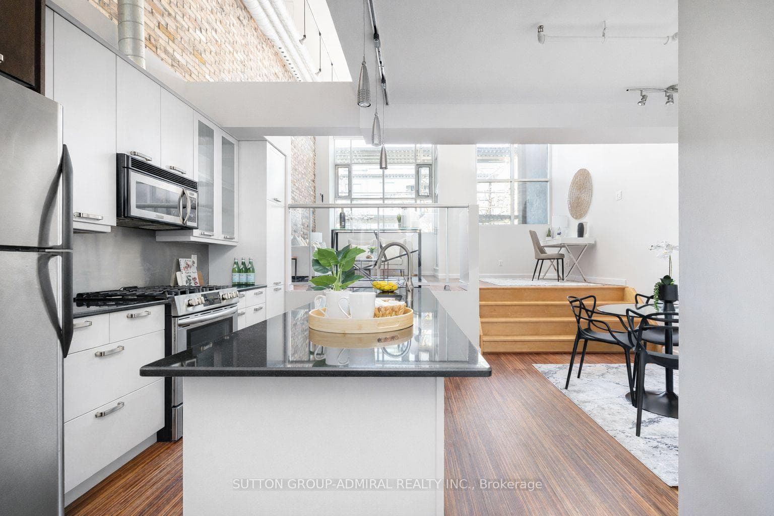 1852 Queen Street Unit 201 photo 7