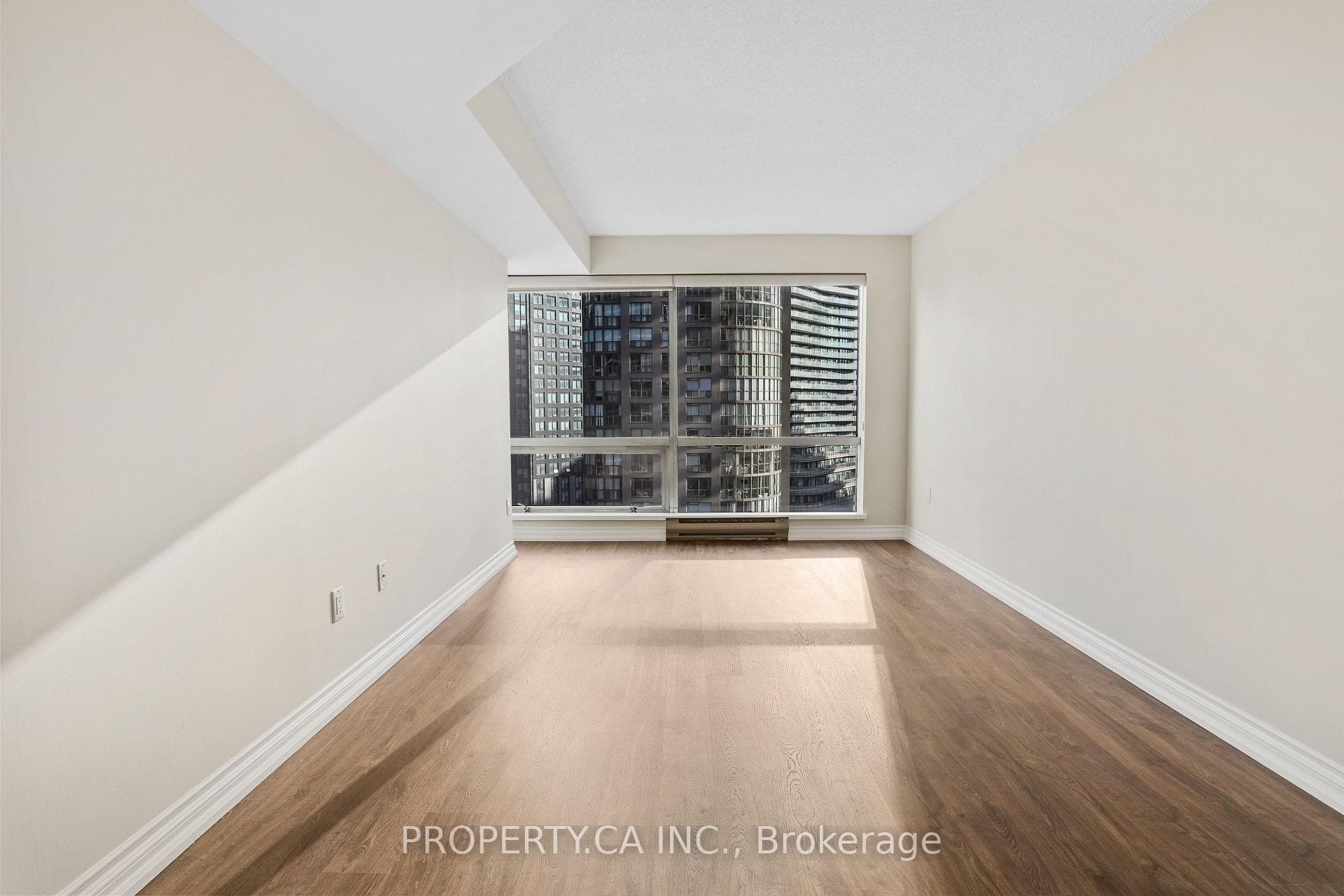 1001 Bay Street Unit 1410 photo 19
