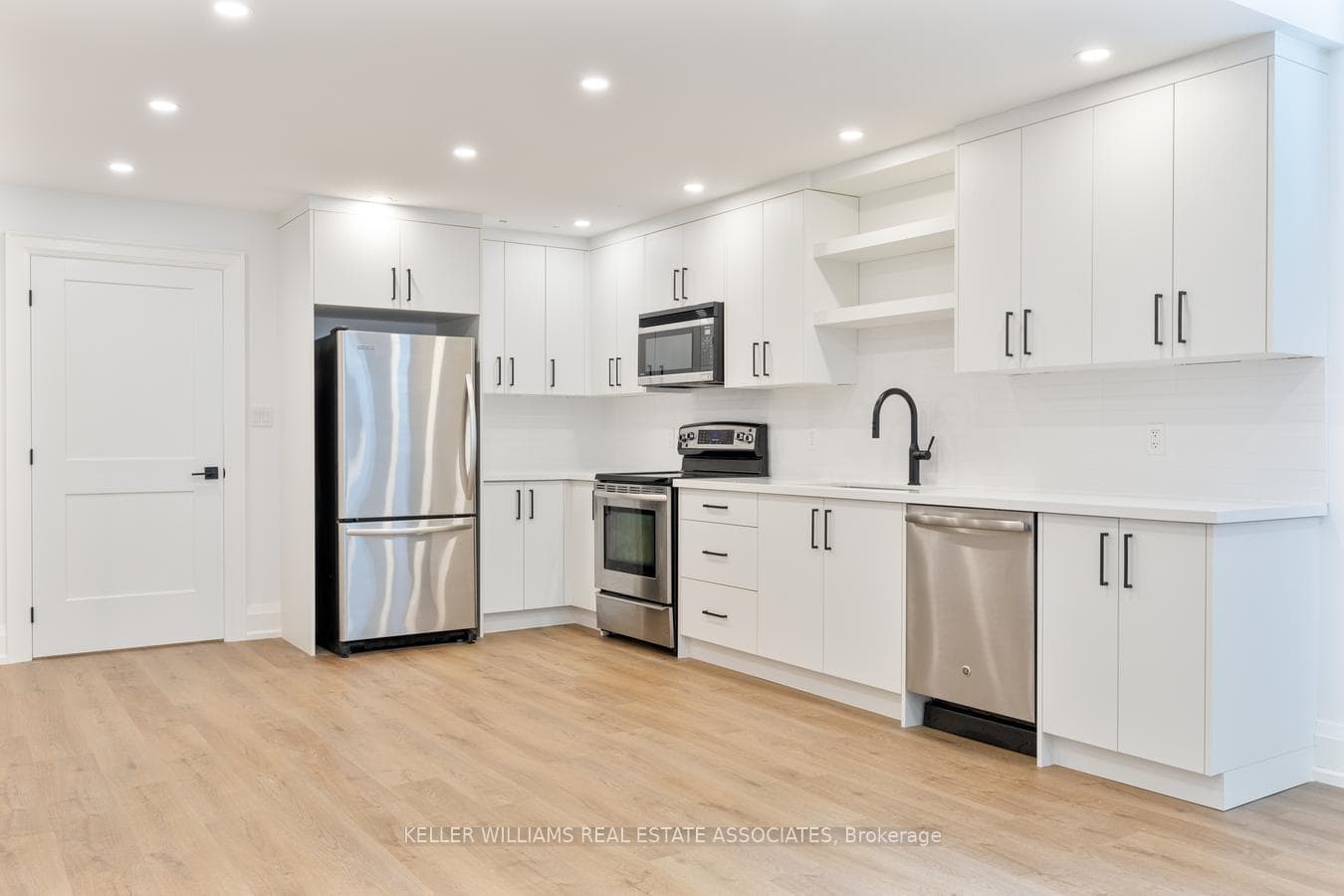 880 Seventh Street Unit Lower photo 6