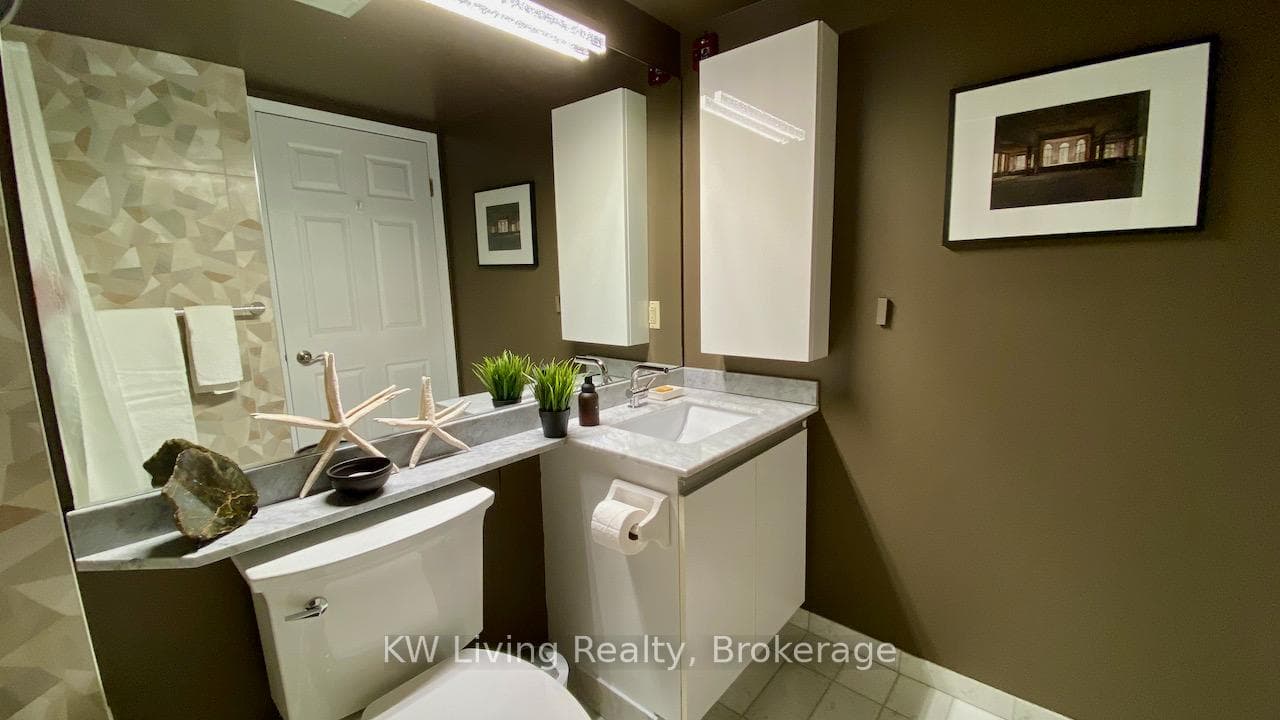 7 Concorde Place Unit 2112 photo 13