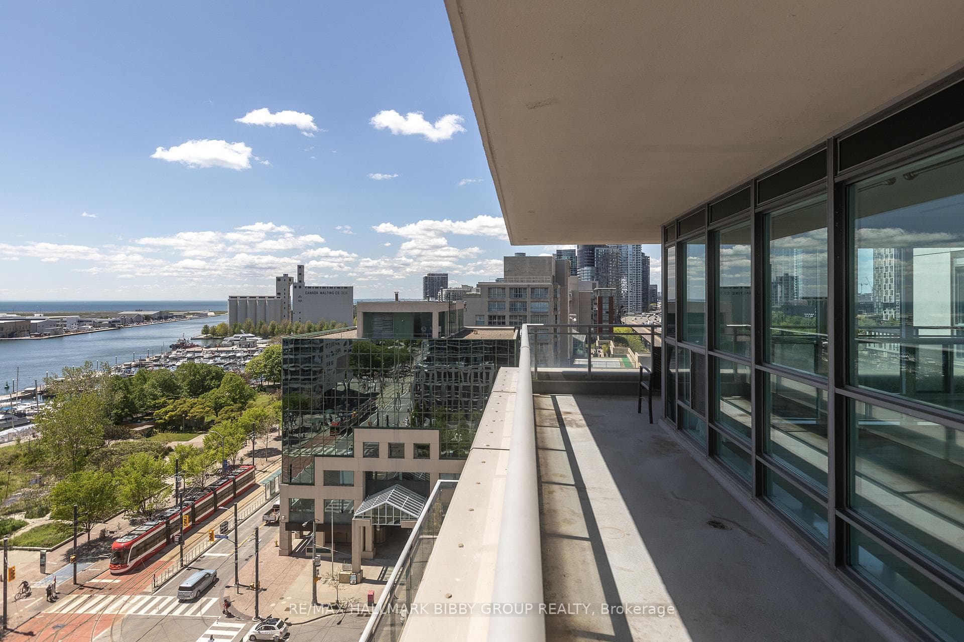 410 Queens Quay Unit 1103 photo 29