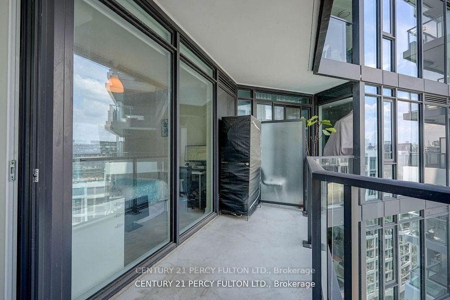 27 Bathurst Street Unit 1501 photo 12