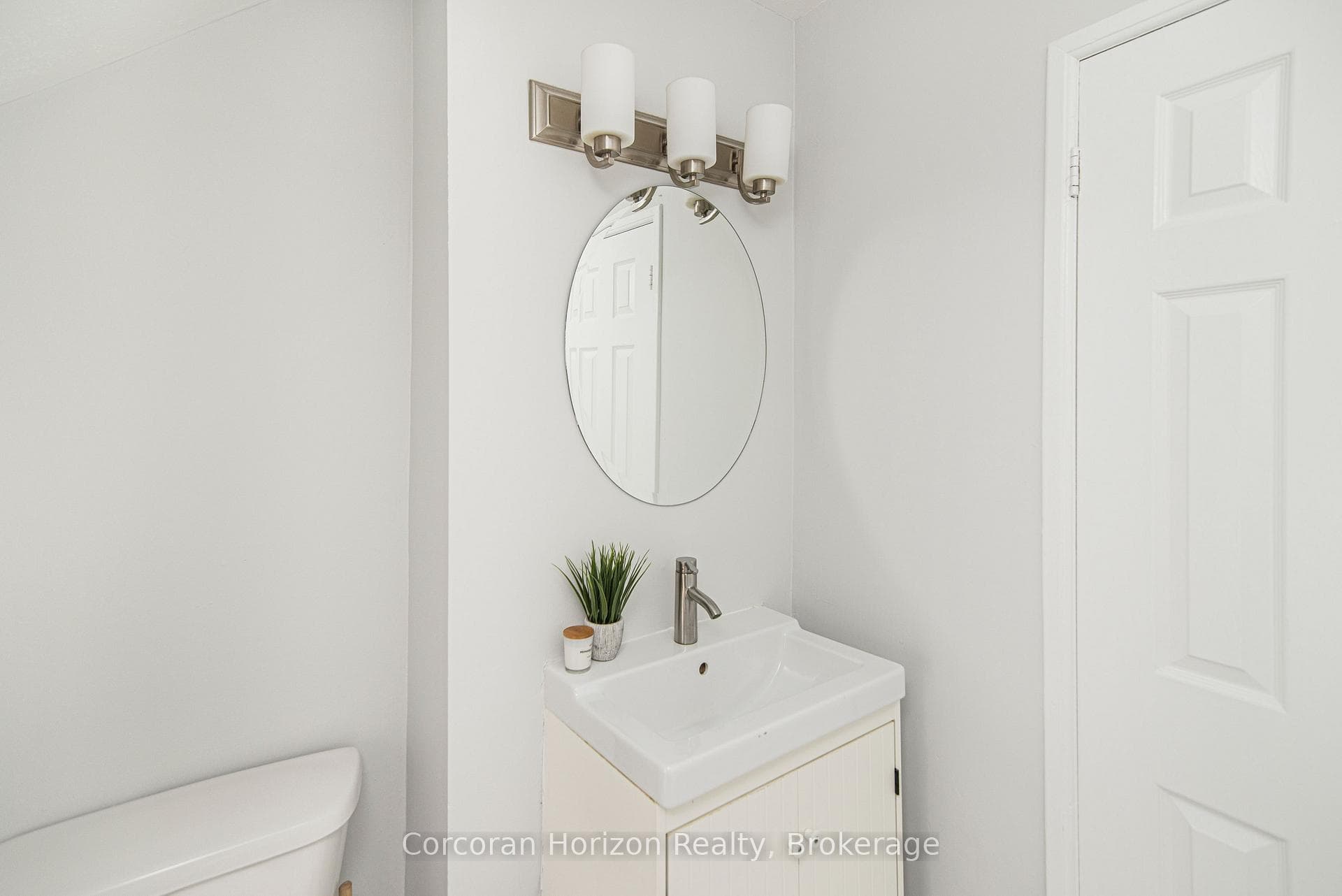 283 Emerald Street photo 15