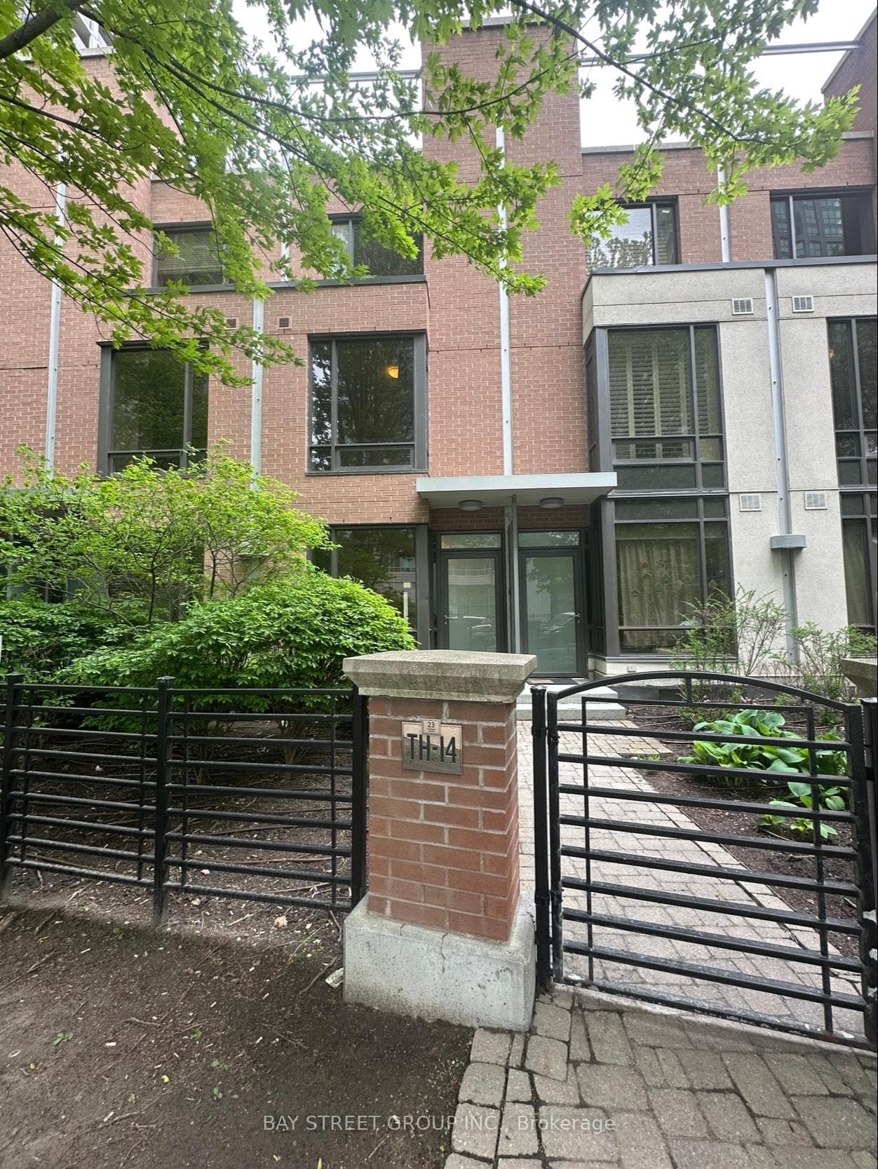 23 Sheppard Avenue Unit Th14 photo 1