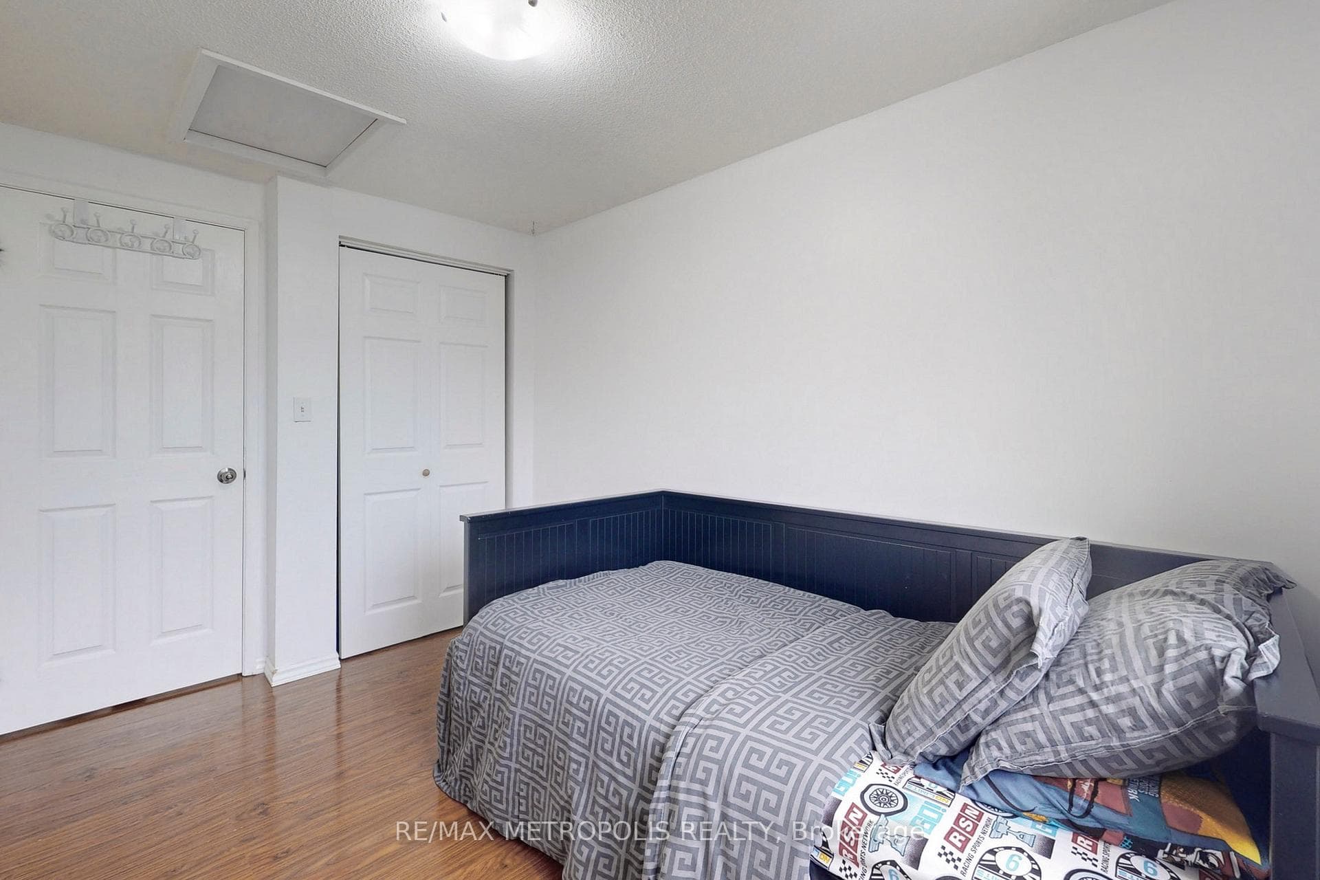 62 Dunthorne Court photo 21