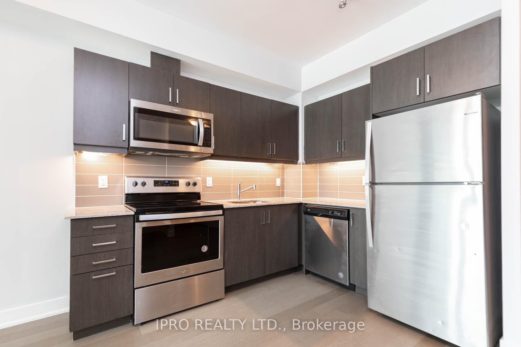 1486 Bathurst Street Unit 1104 photo 15