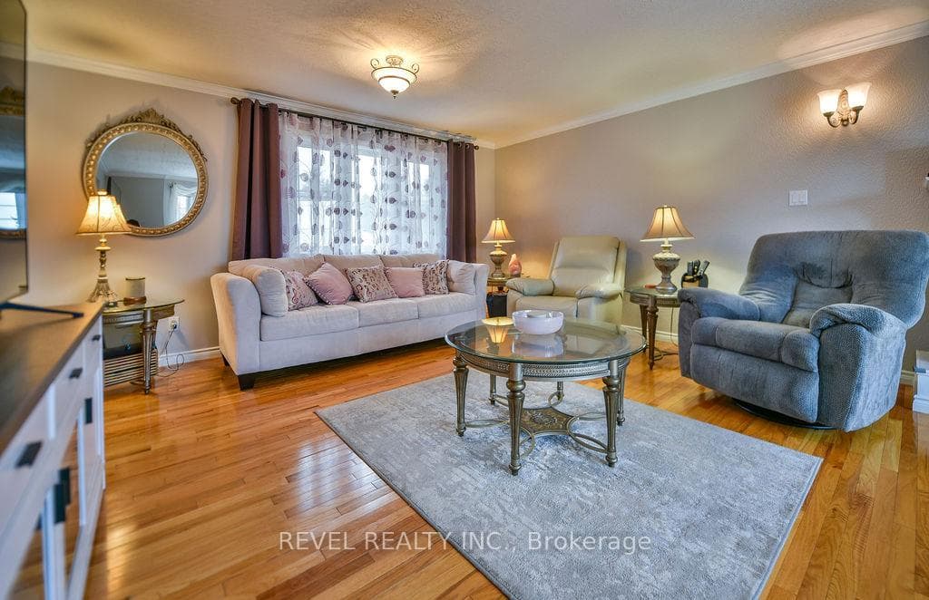 800 Lavigne Boulevard photo 15