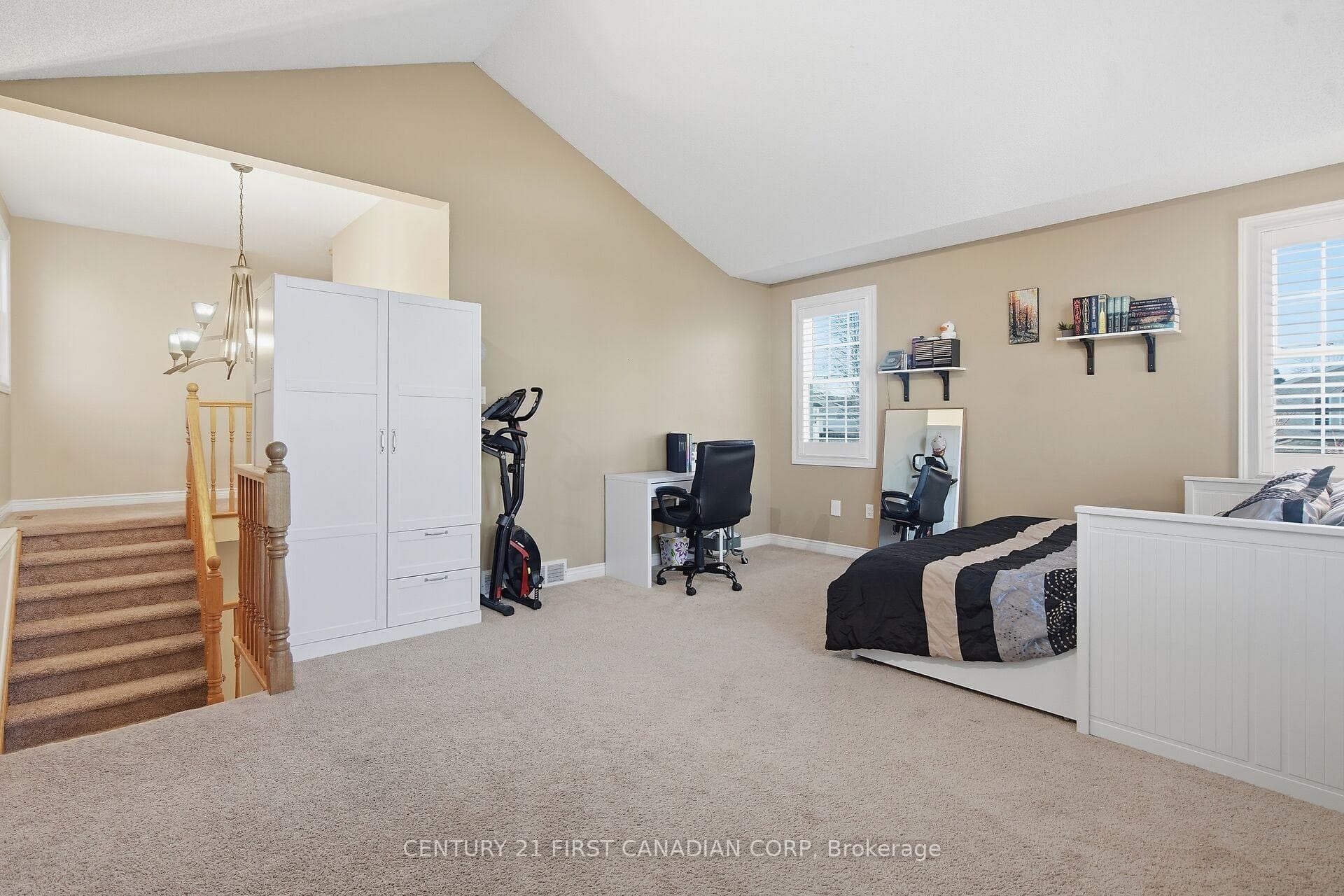 47 Meadowridge Road photo 24