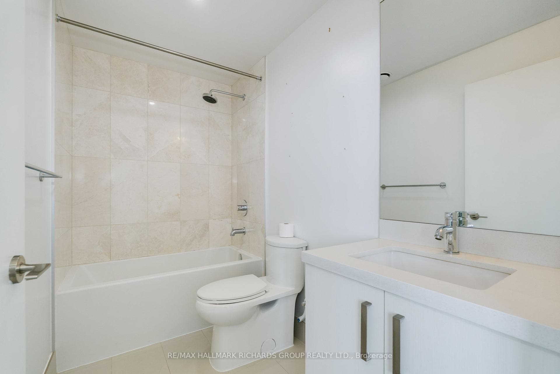 120 Bayview Avenue Unit N609 photo 9