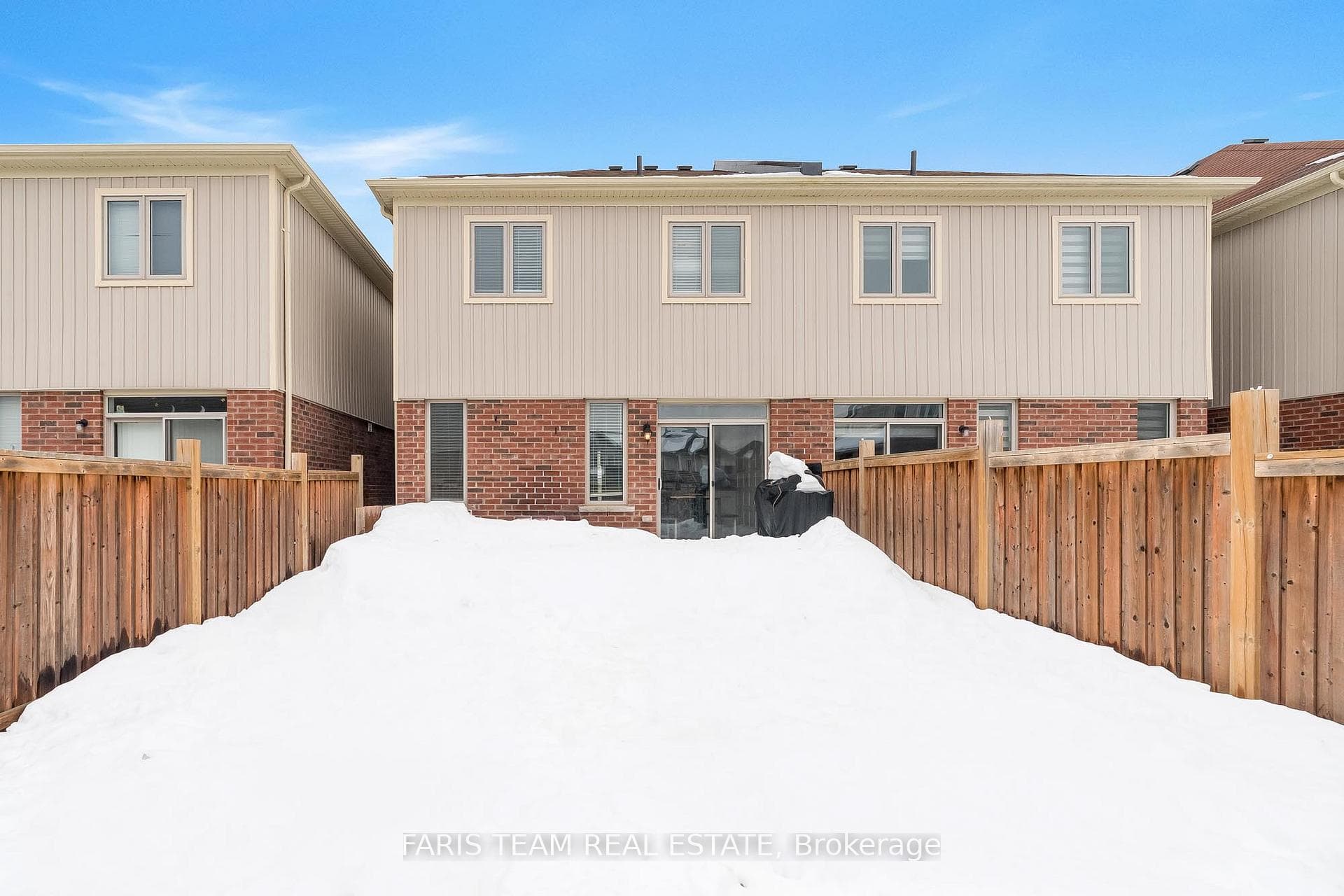96 Wagner Crescent photo 16