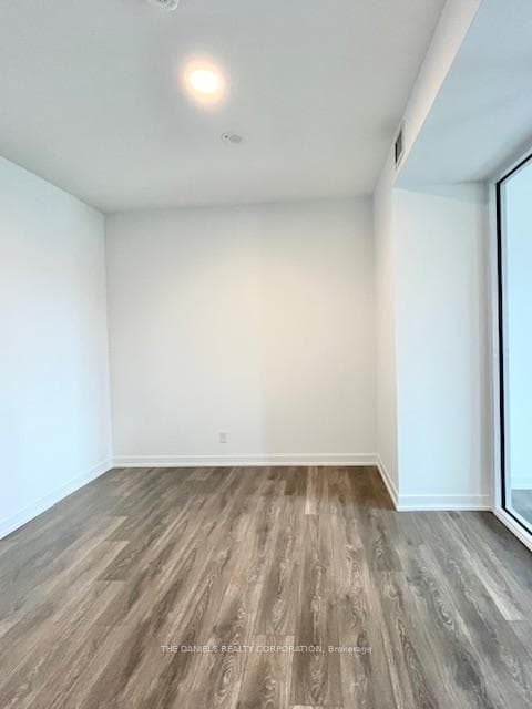 7950 Bathurst Street Unit 415 photo 14