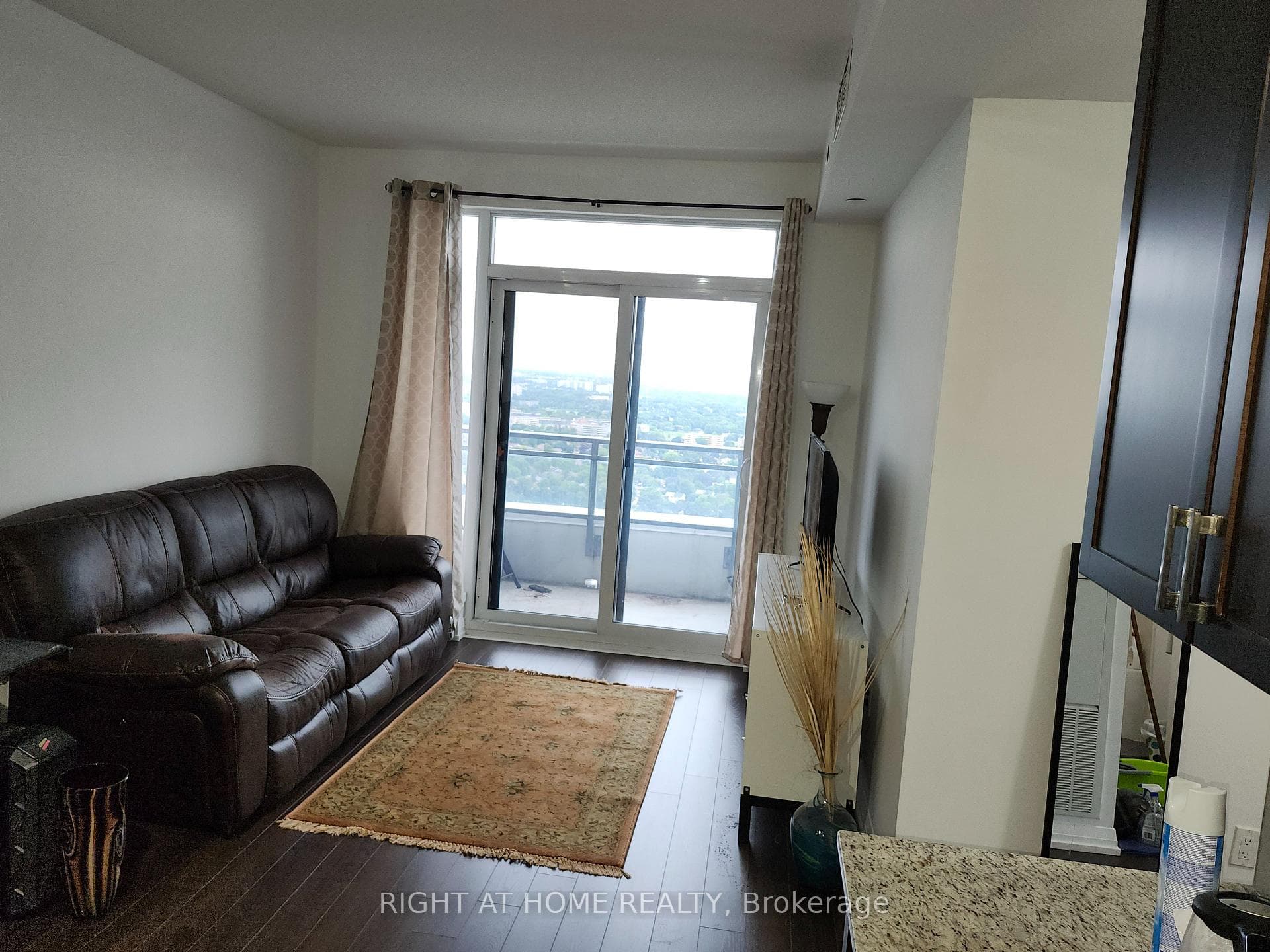 55 Ann O'reilly Road Unit 3708 photo 9