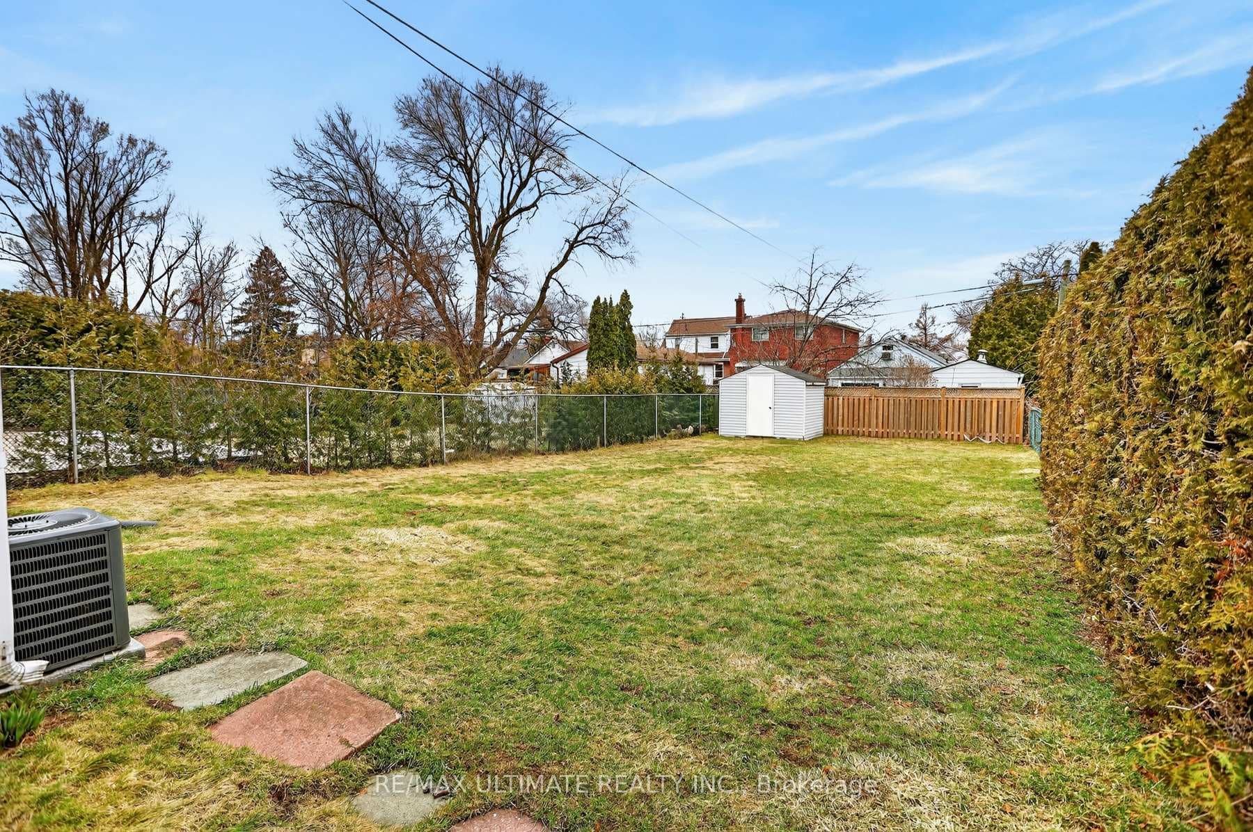 20 Bertha Avenue photo 43