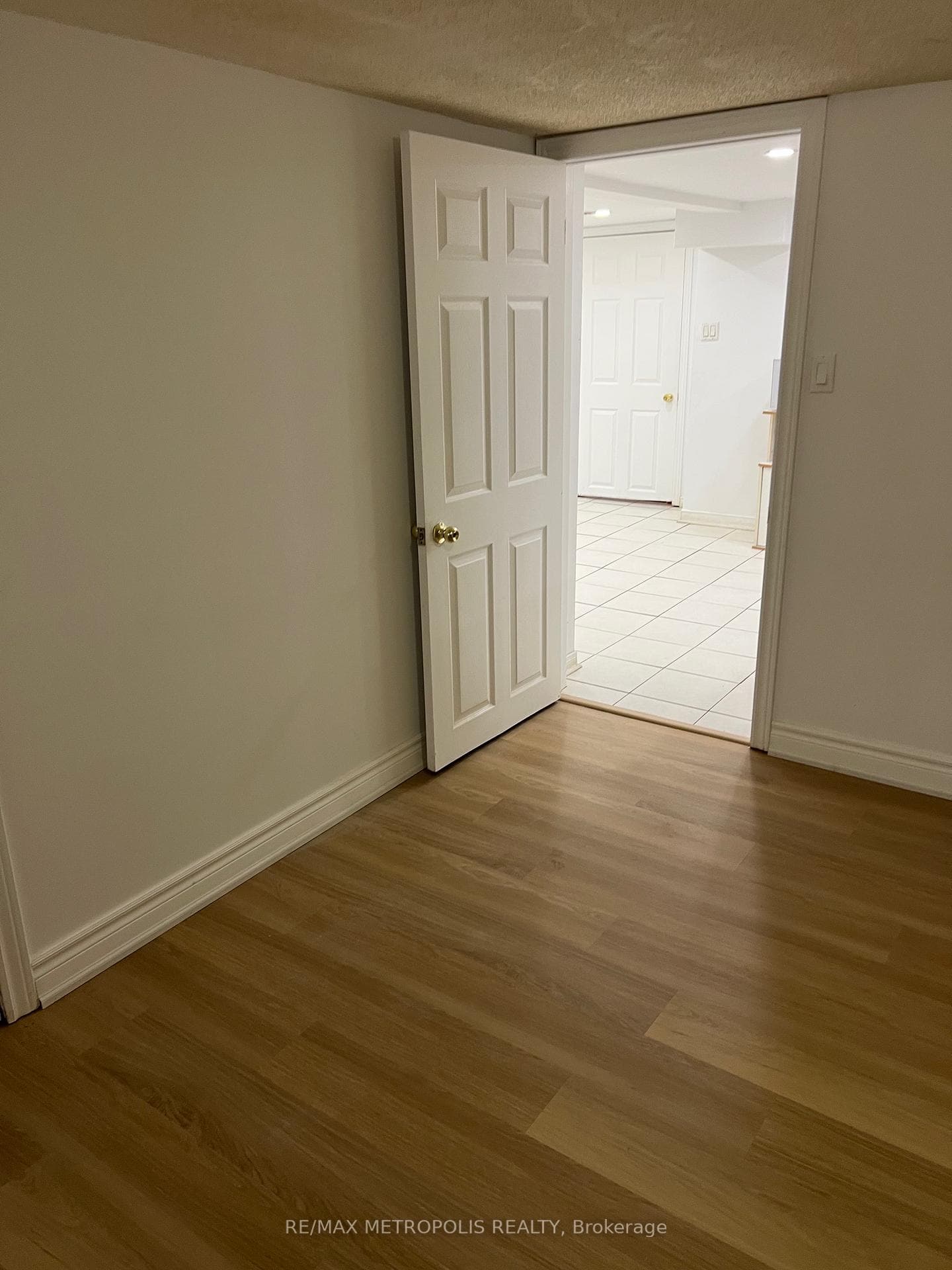 3244 Lawrence Avenue Unit BSMT photo 11