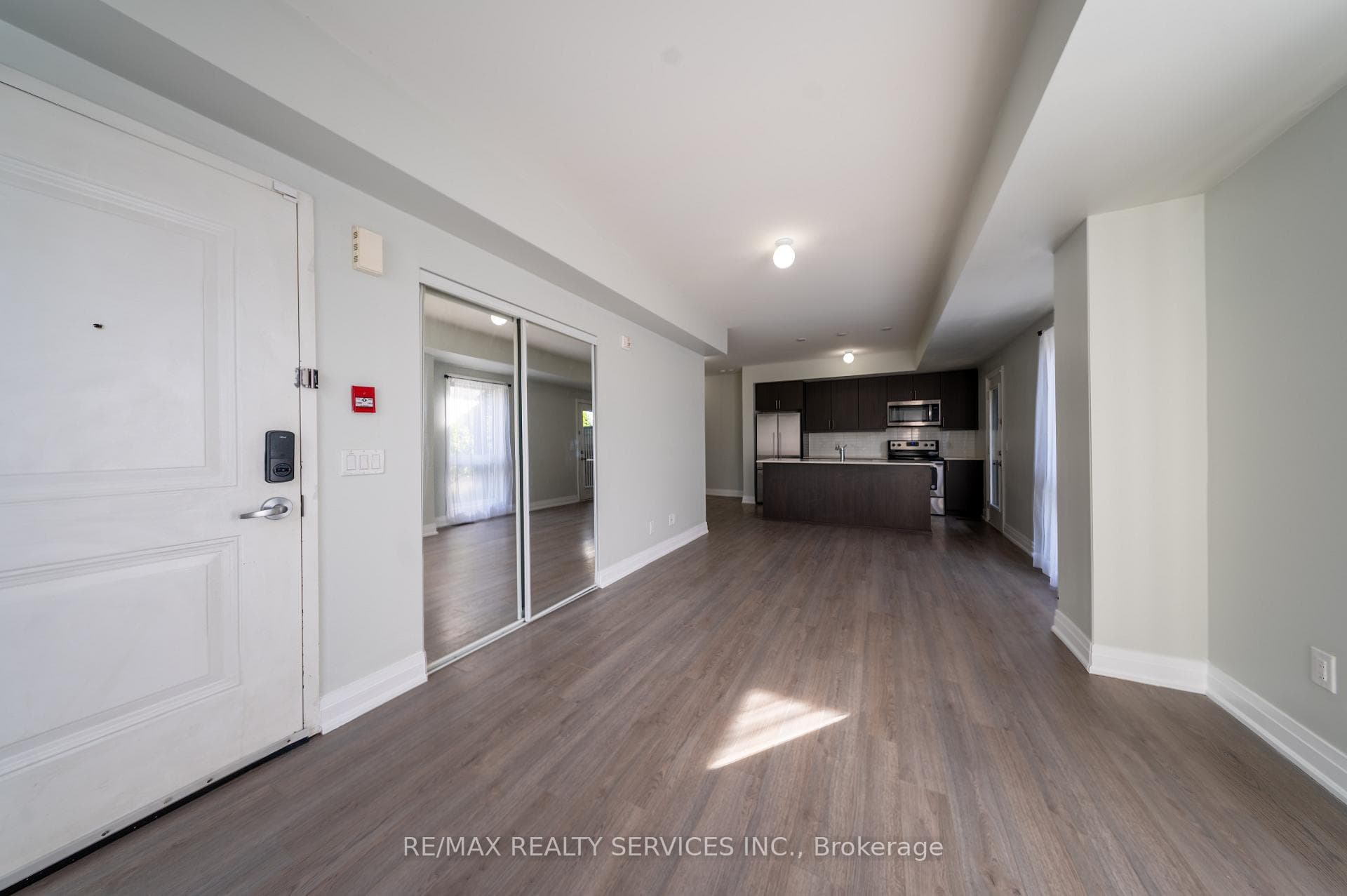 1208 Main Street Unit 105 photo 5
