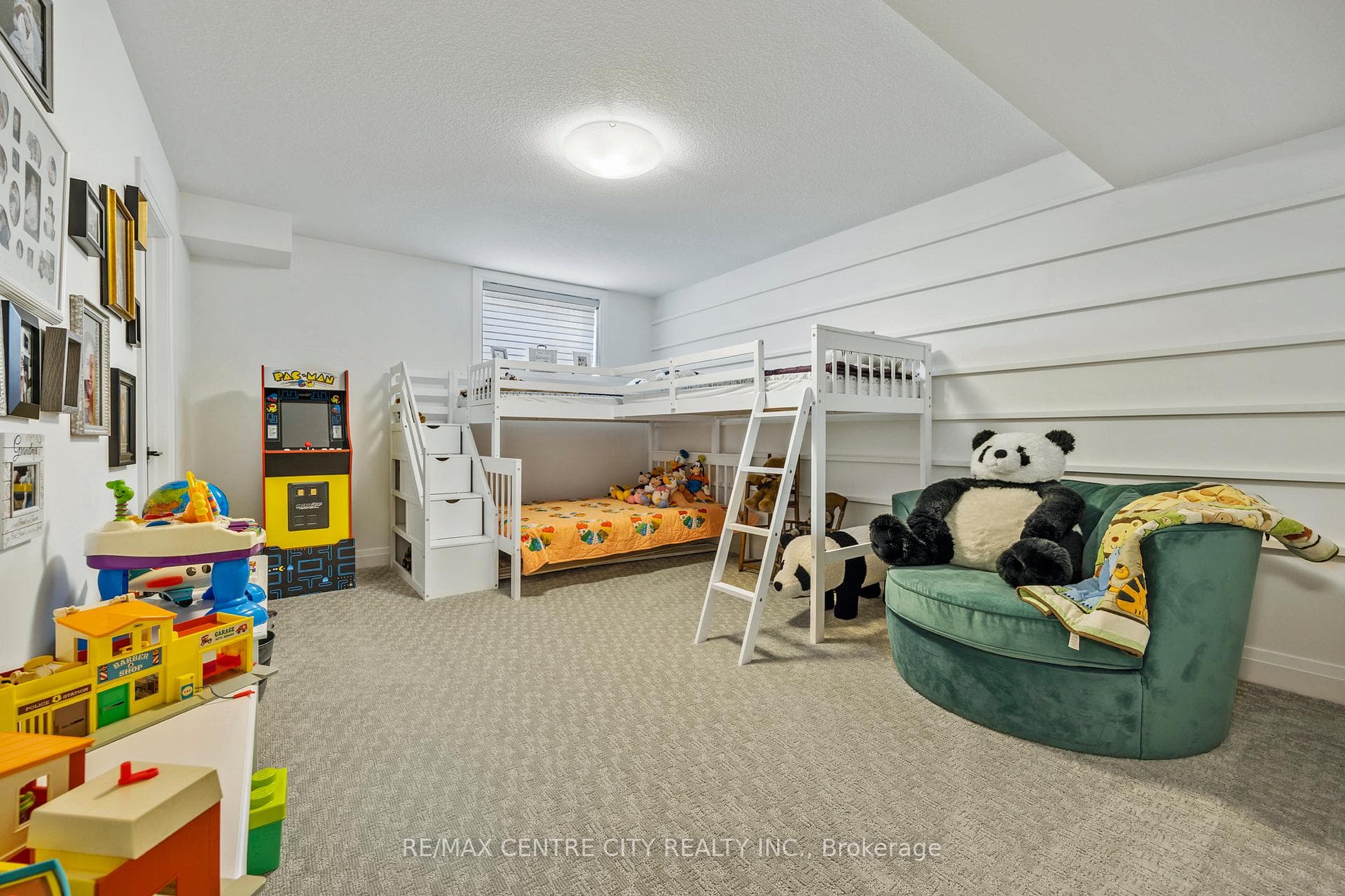 1170 Riverbend Road Unit 11 photo 33