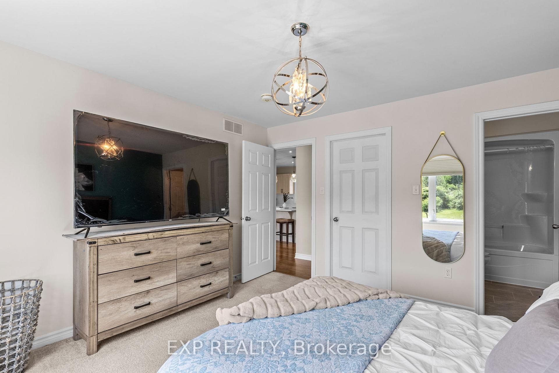 4153 Roger Stevens Drive photo 19