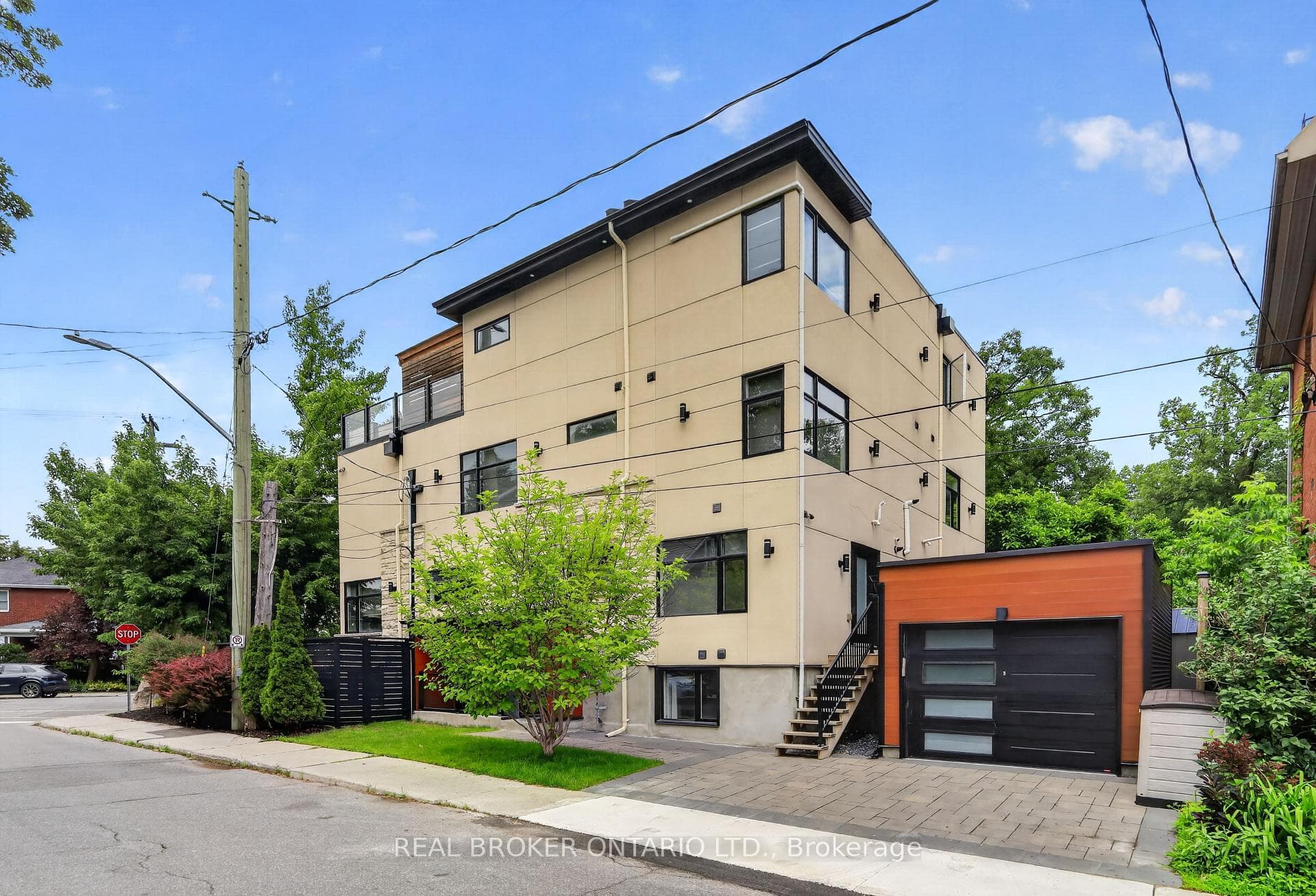 343 Riverdale Avenue photo 38