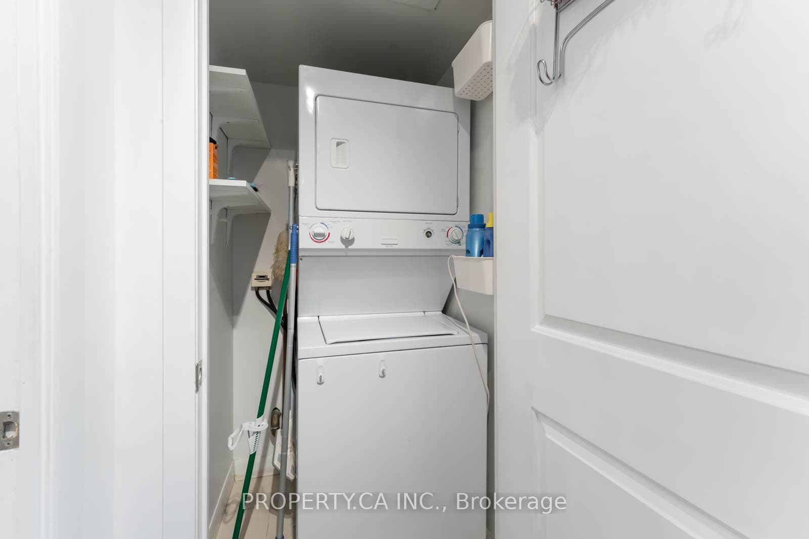 4978 Yonge Street Unit 1609 photo 14