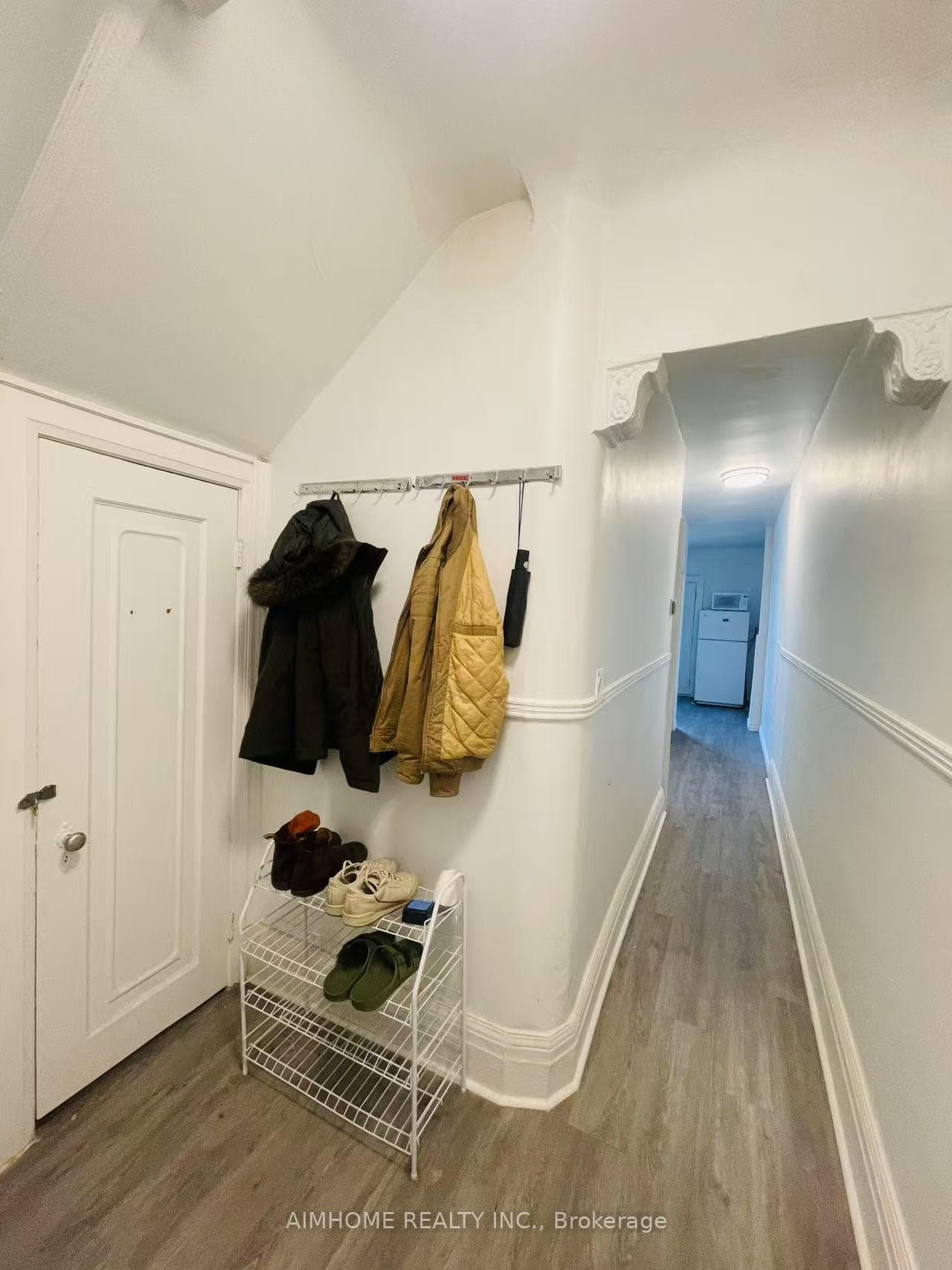625 Bathurst Street photo 3