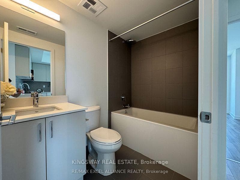 1005 Dundas Street Unit 349 photo 9