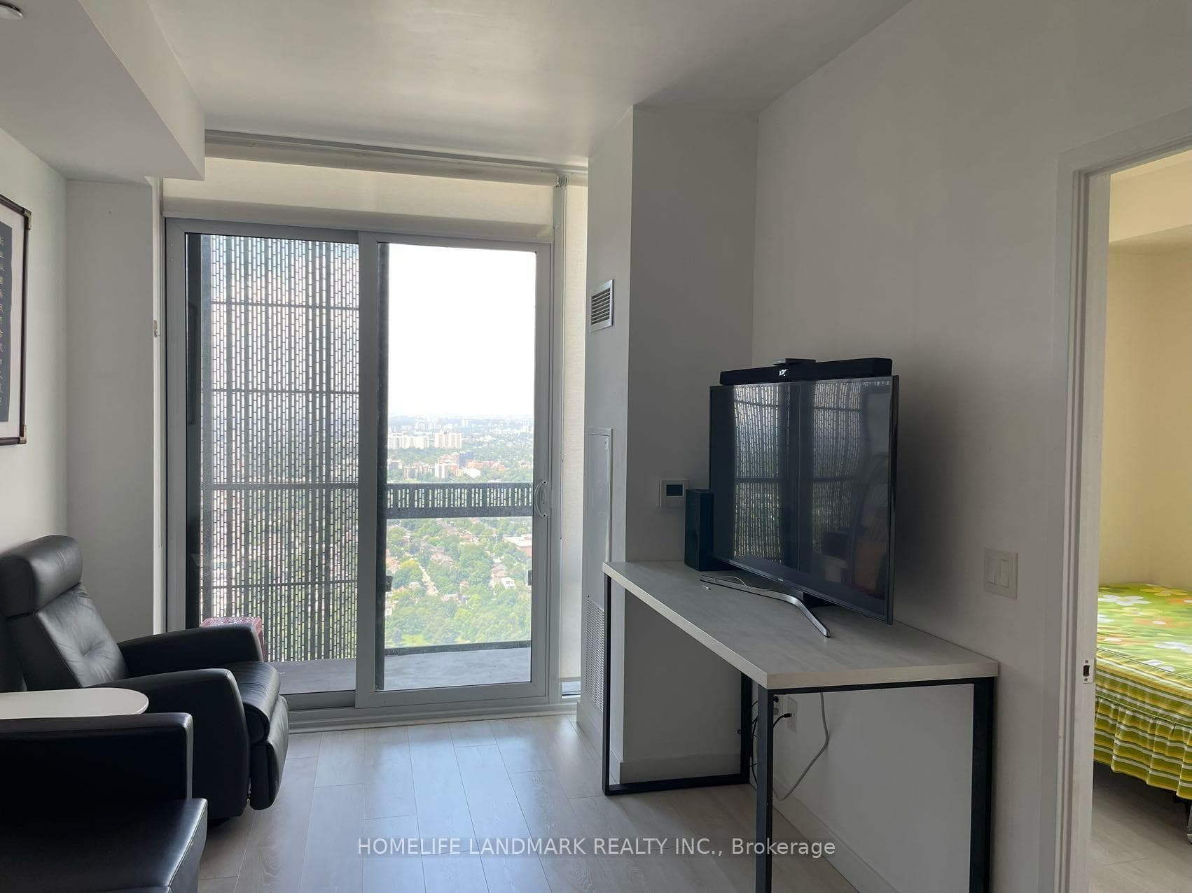 8 Eglinton Avenue Unit 5104 photo 10