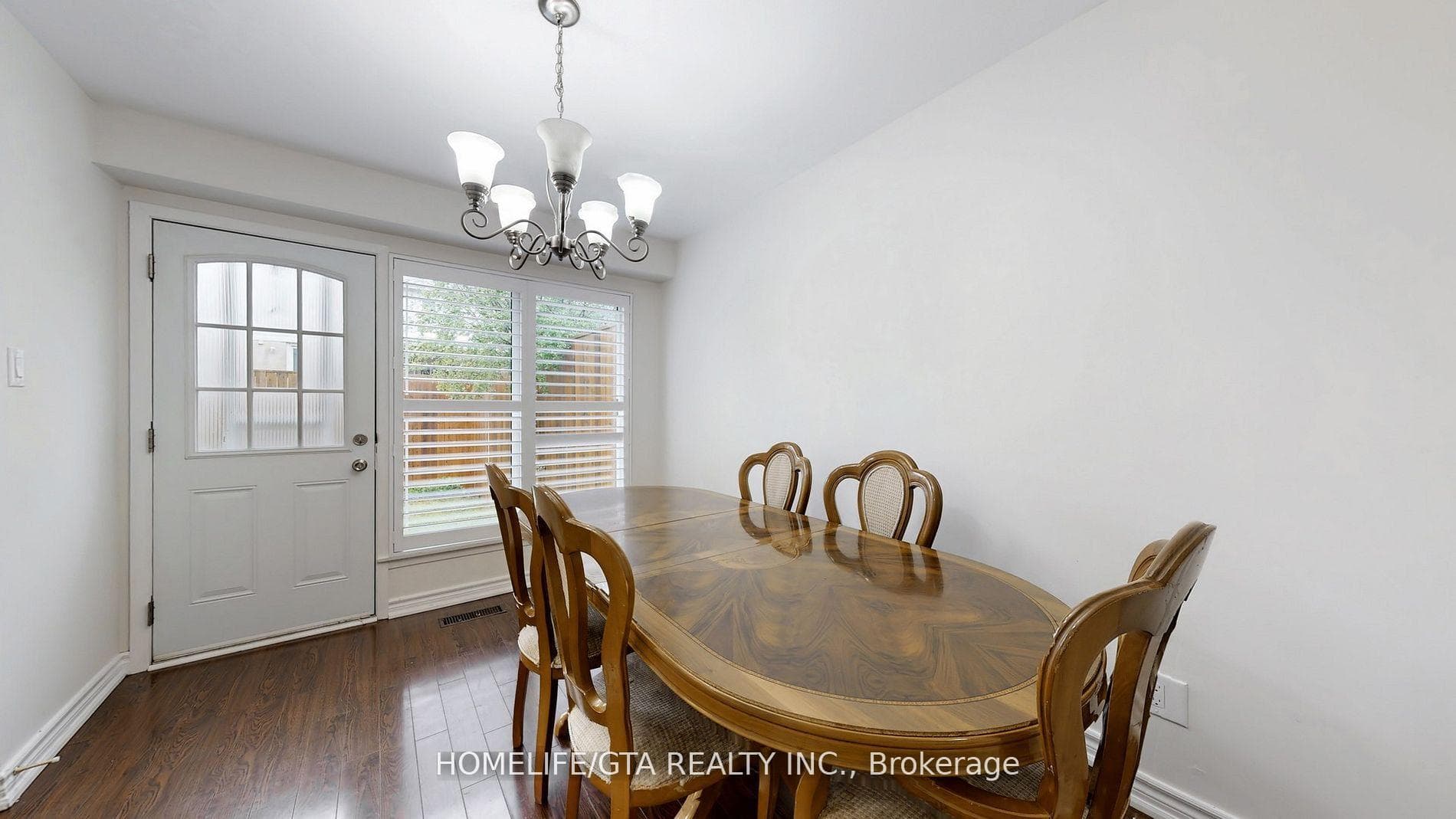 8 Whiteleas Avenue photo 11