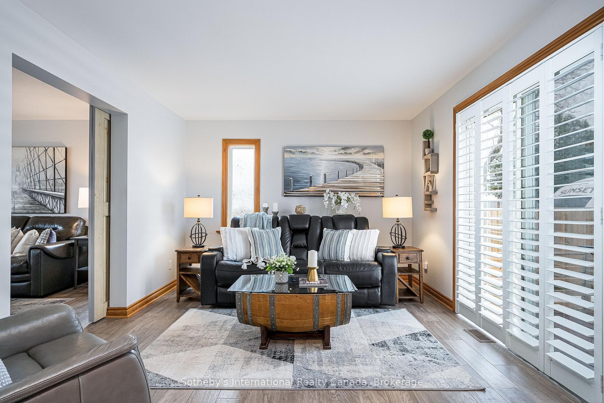 154 Mary Street photo 17
