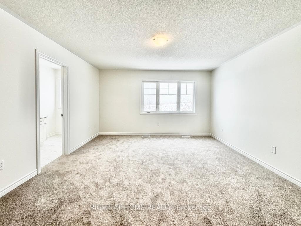140 Greer Street photo 10