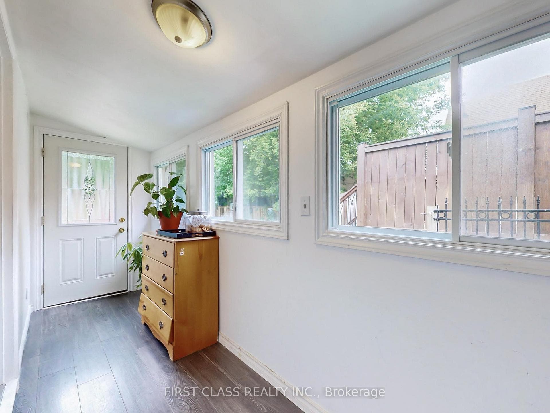 89 John Street photo 27