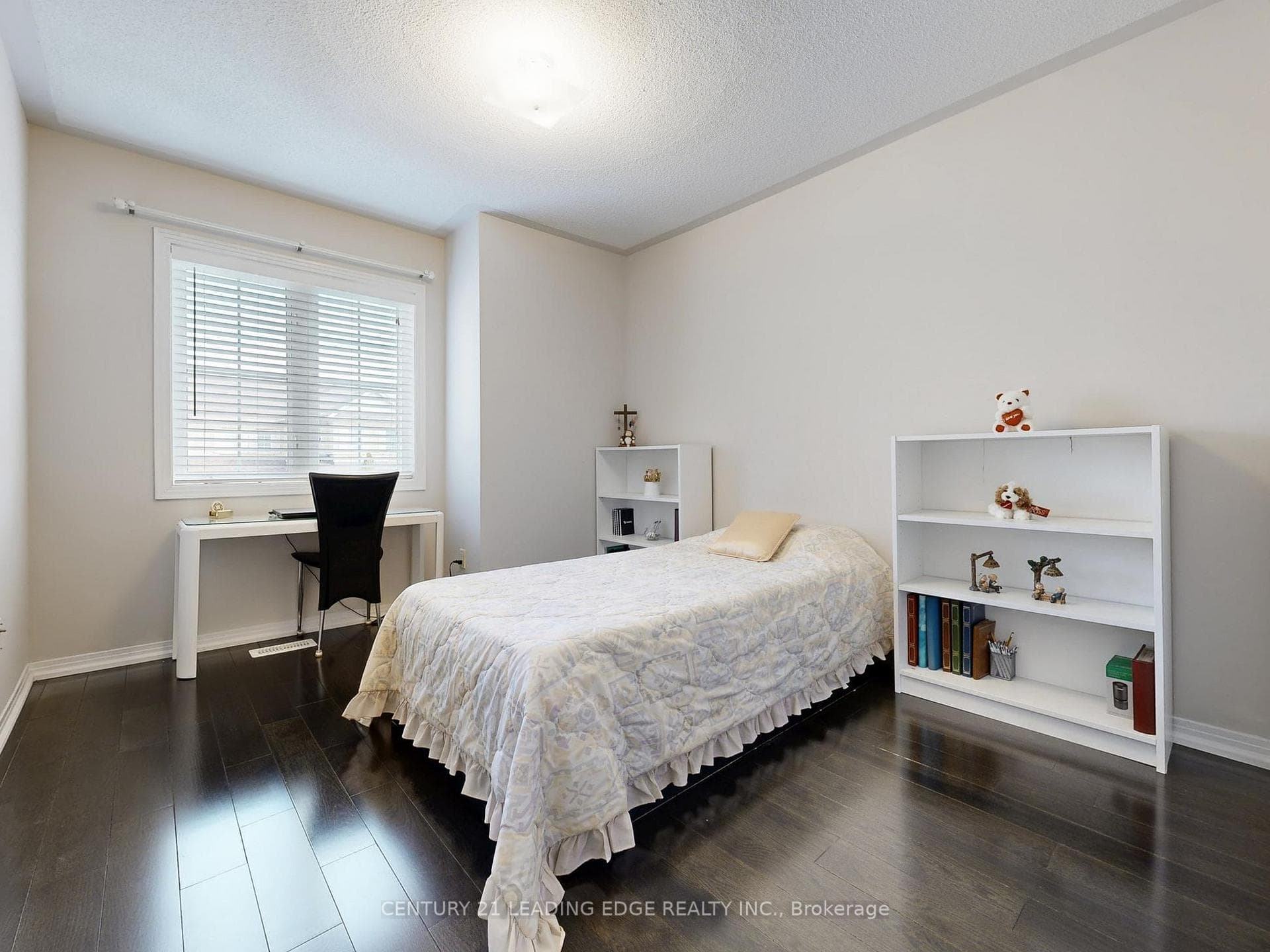 89 Sanderson Road photo 24