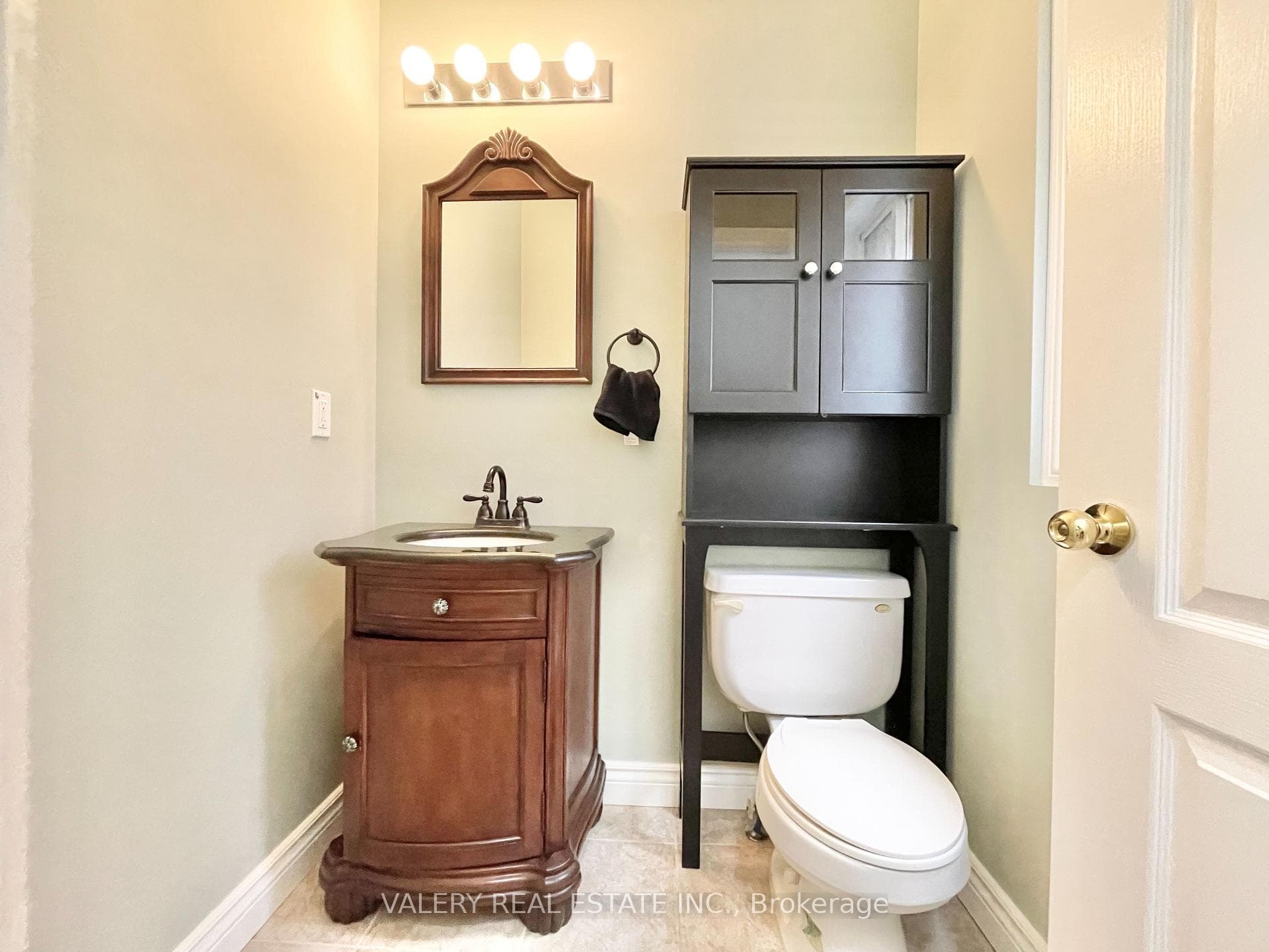 687 Blackwood Boulevard Unit 1 photo 25