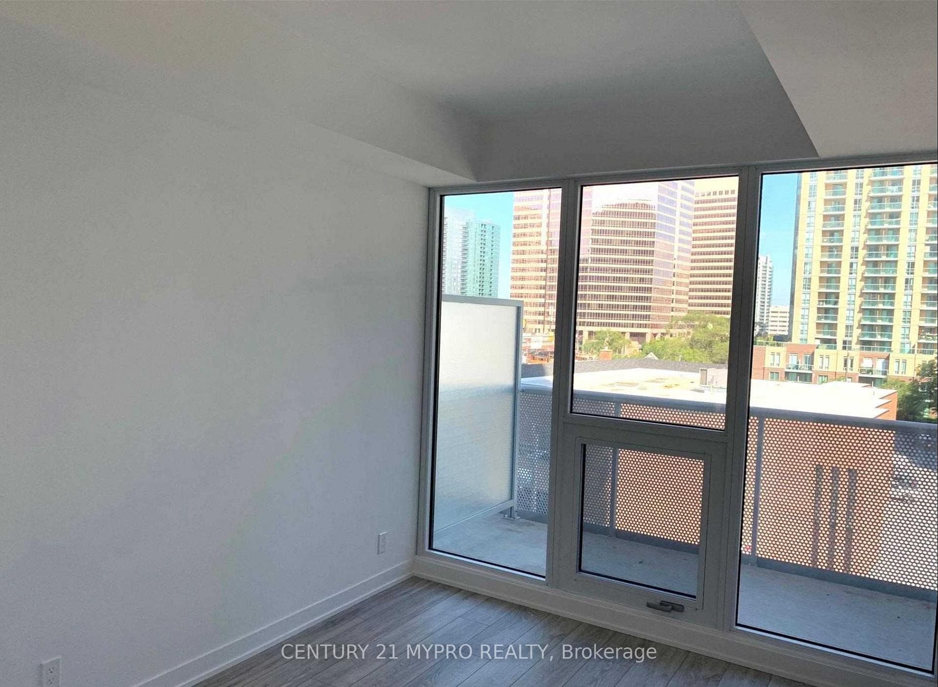 15 Holmes Avenue Unit 507 photo 10