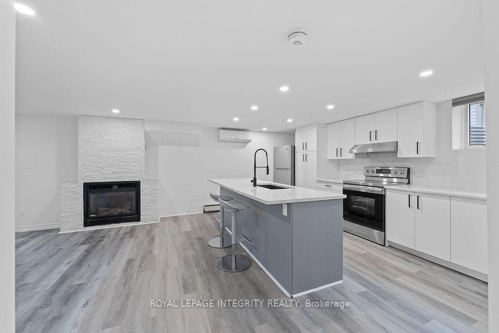 1105 FALAISE Road Unit B photo 10