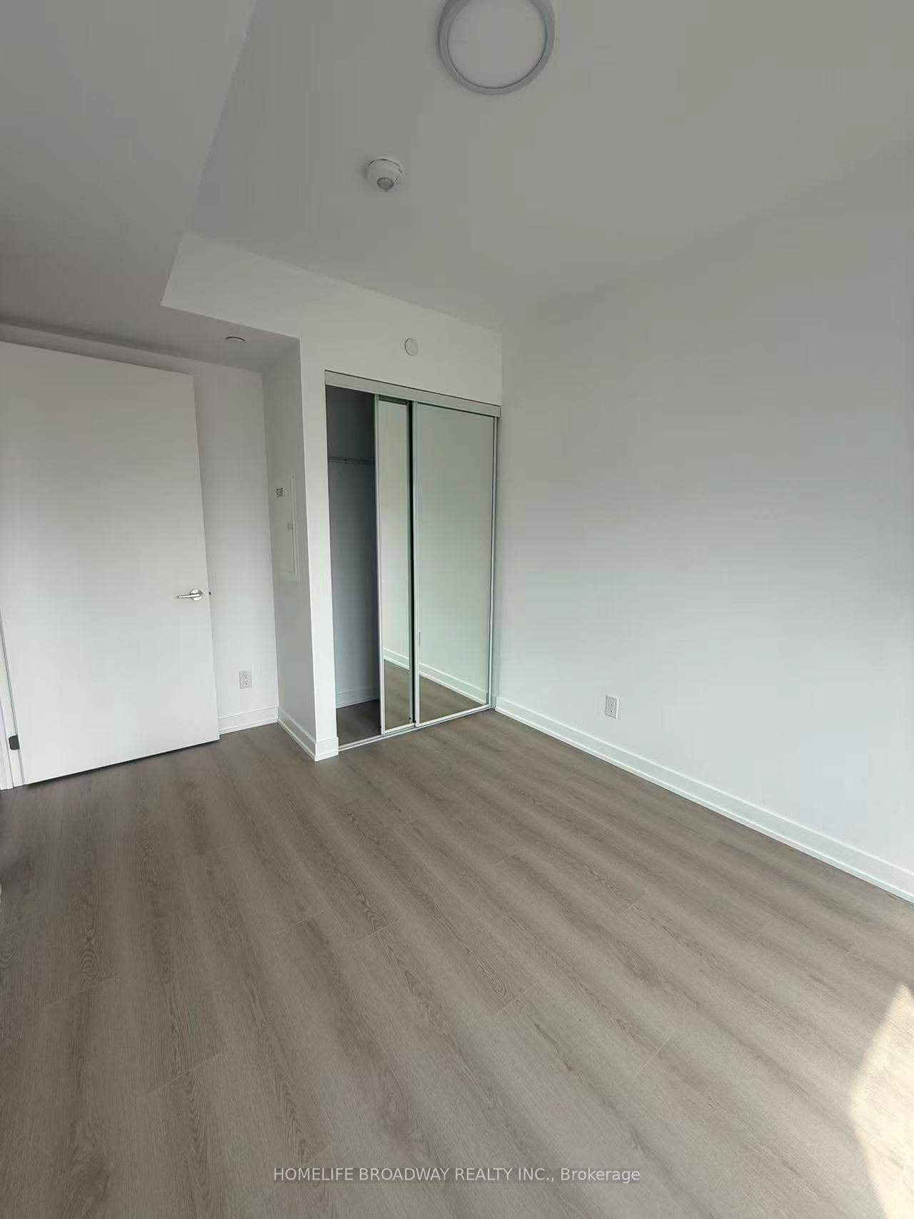 100 Queen Street Unit 2107 photo 10