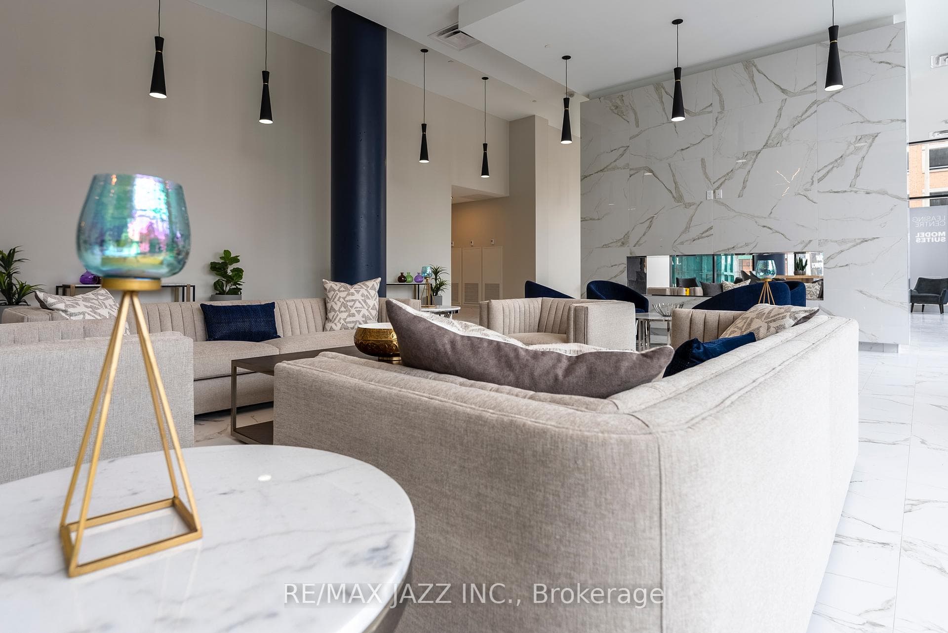 80 Bond Street Unit 1711 photo 23